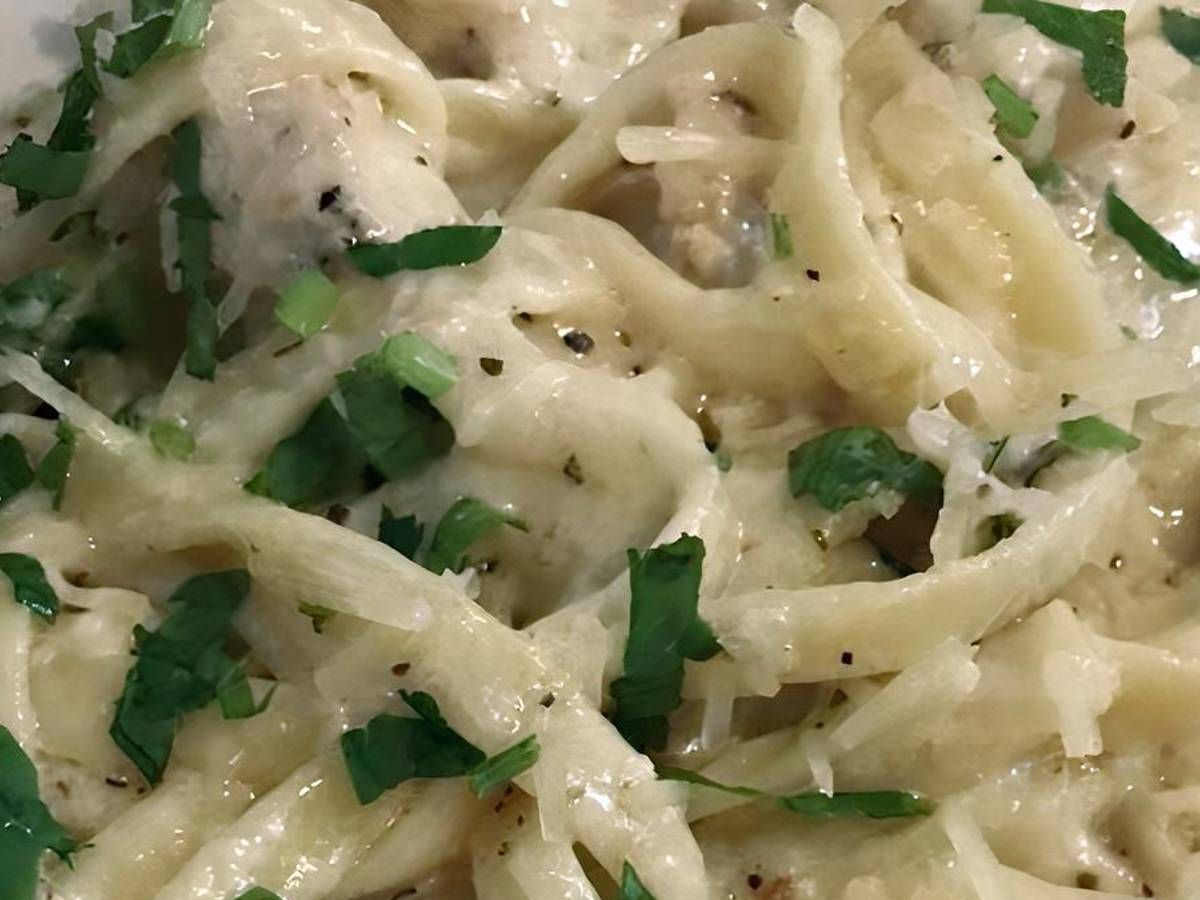 Fettuccine Alfredo.