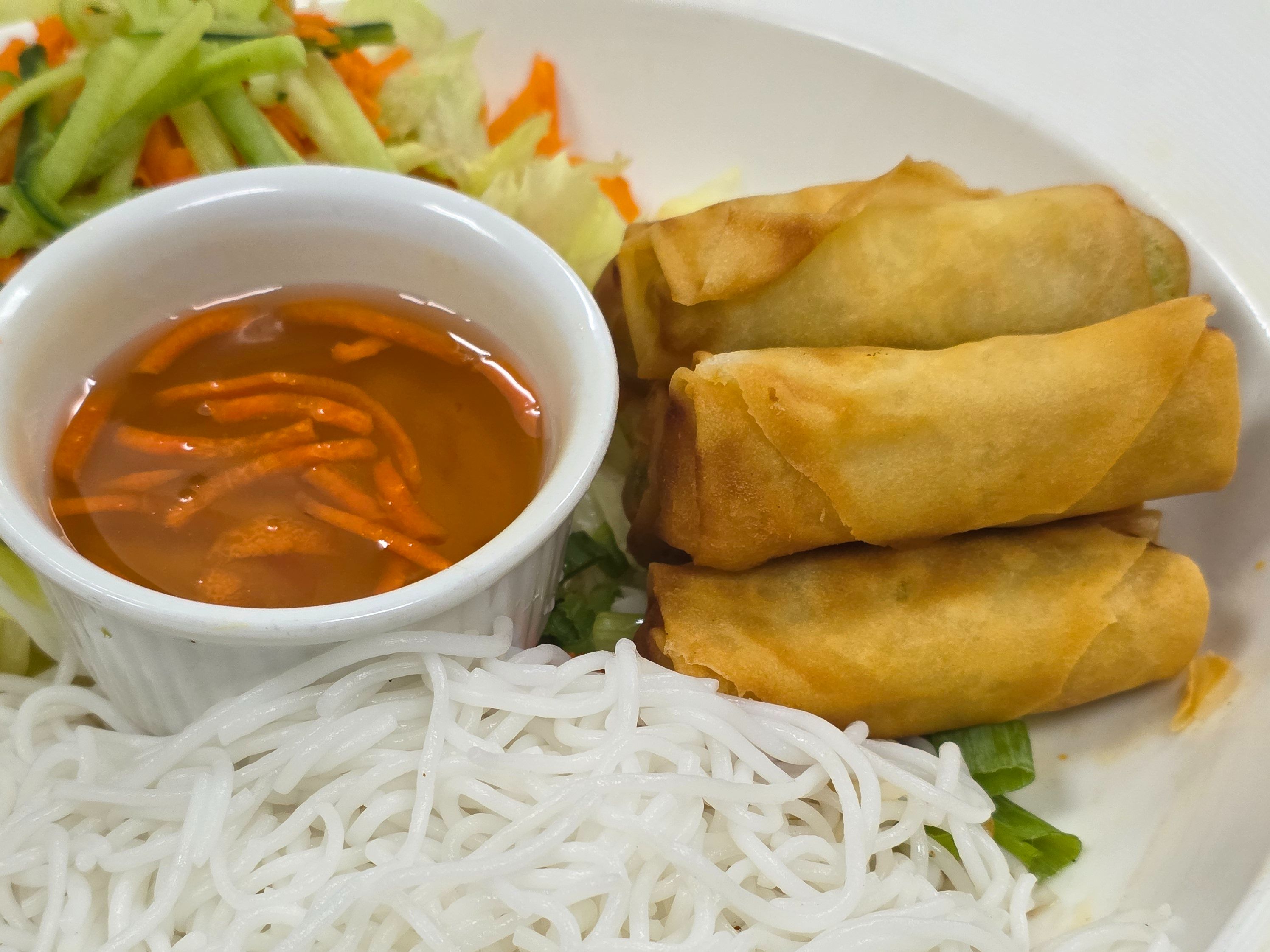 V9 Vermicelli Noodle Bowl With Veggie Egg Roll.
