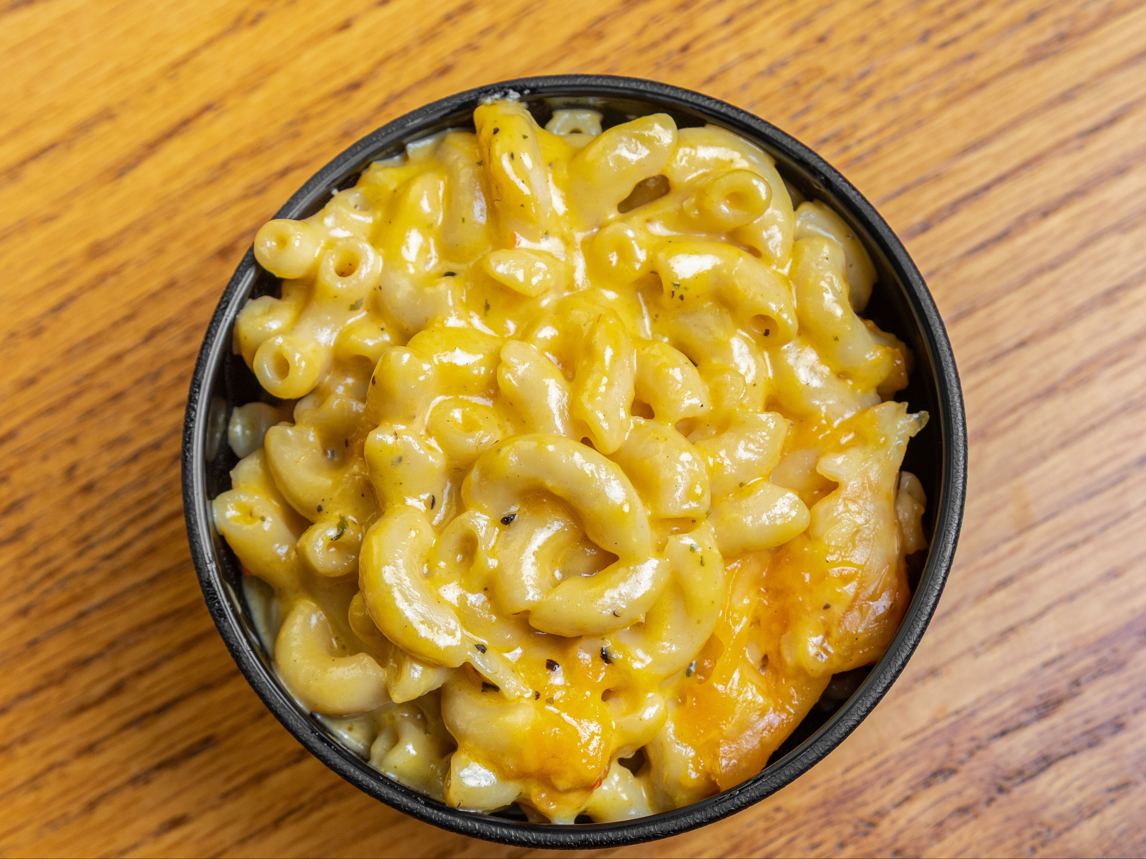 Pan of Mac & Cheese.