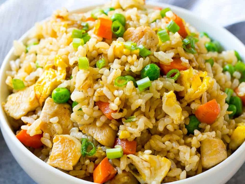 Chicken Fried Rice / Cơm chiên gà / 鸡肉炒饭.