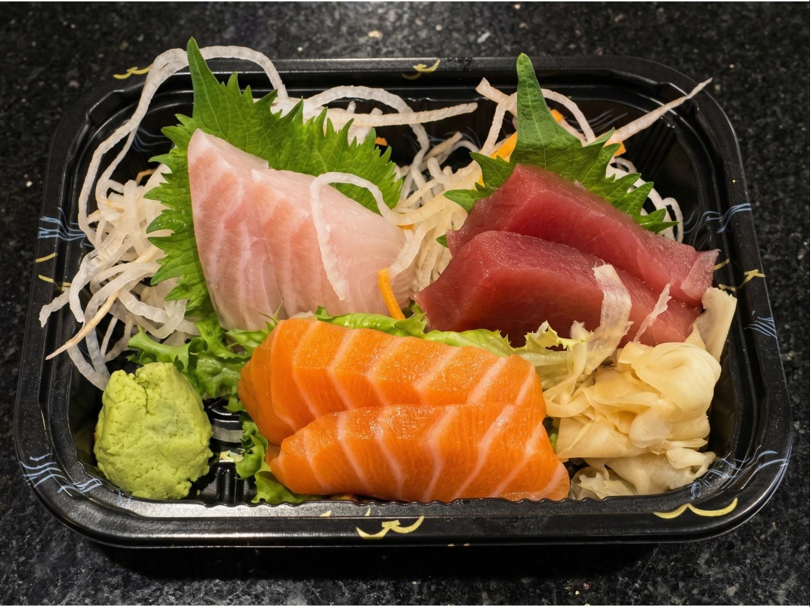 Sashimi Appetizer*.