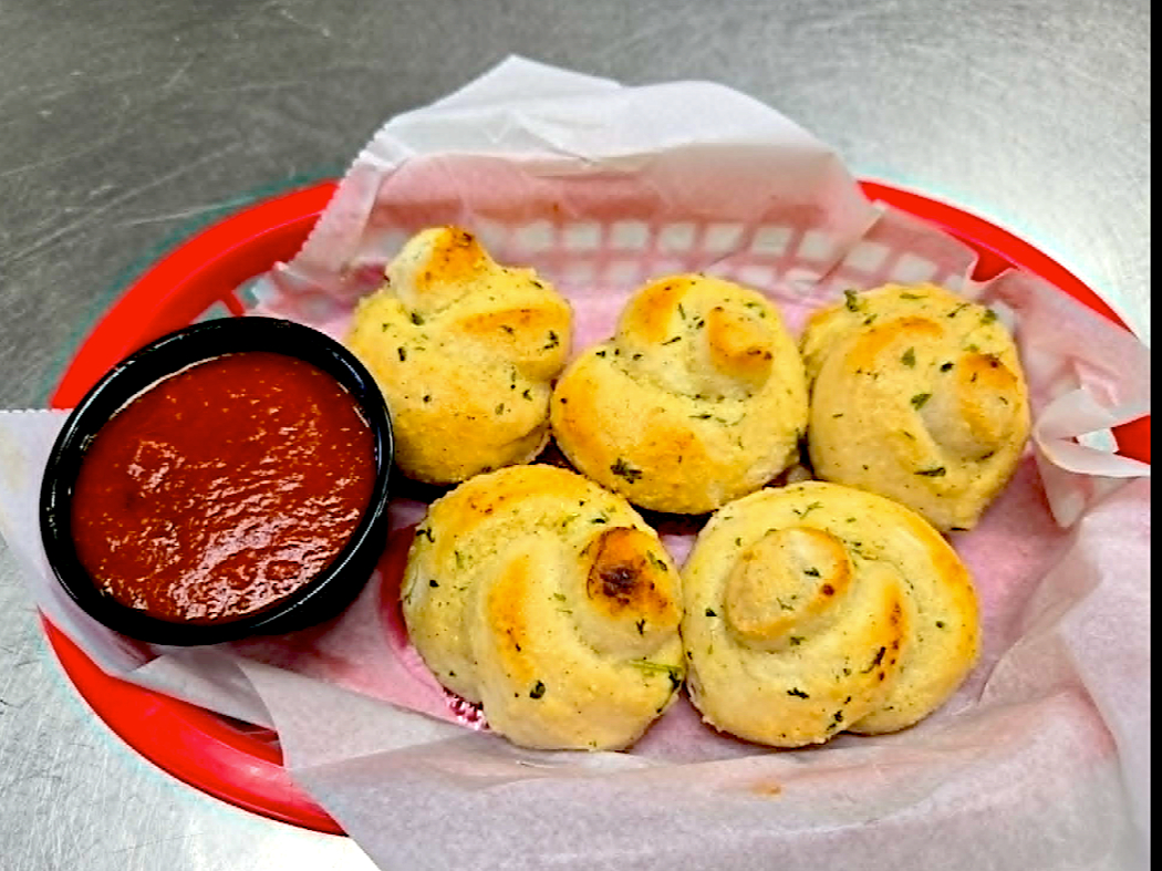 NEW! Garlic Knots 5 Piece.