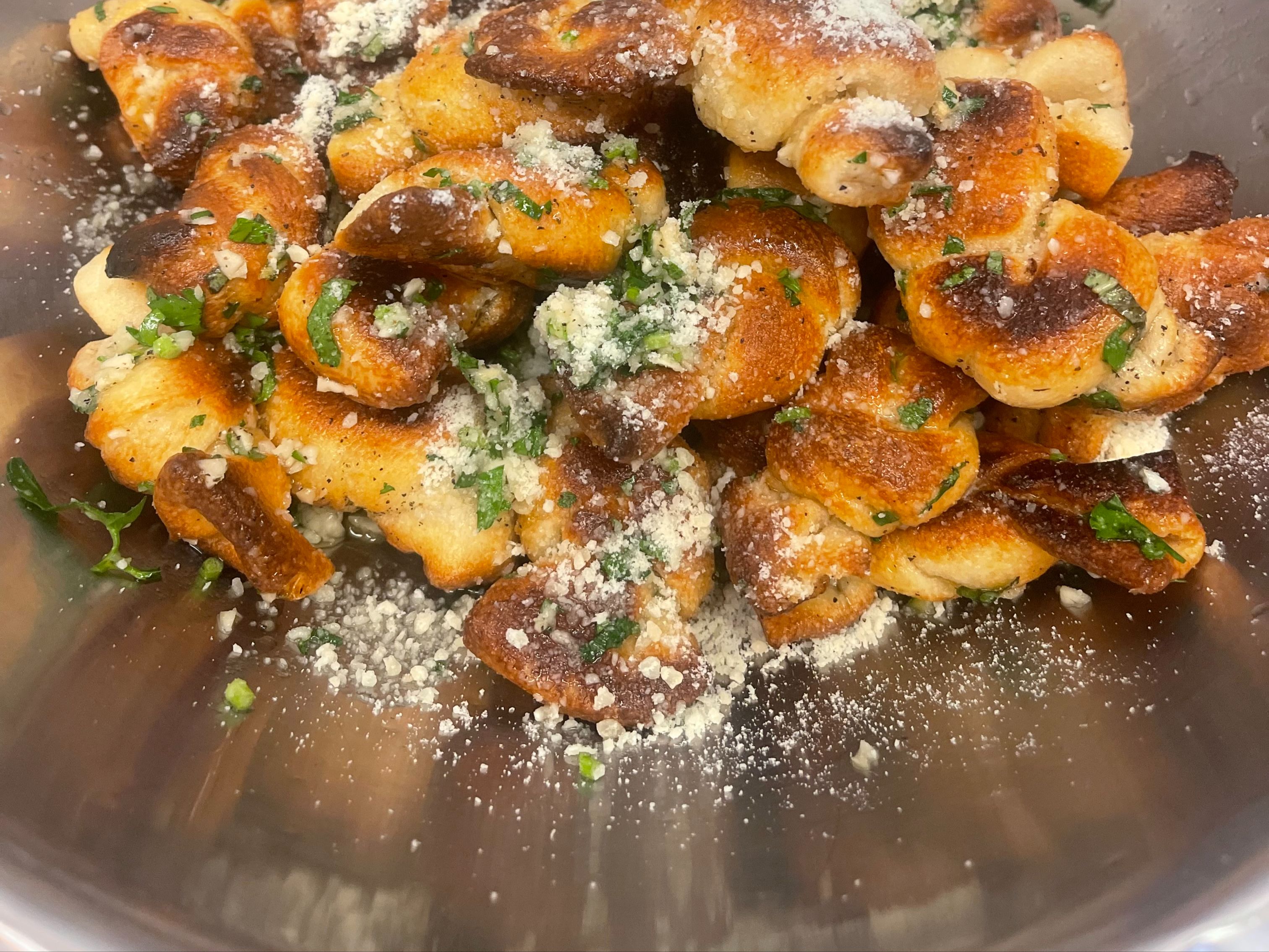 Garlic Knots - 6 pcs