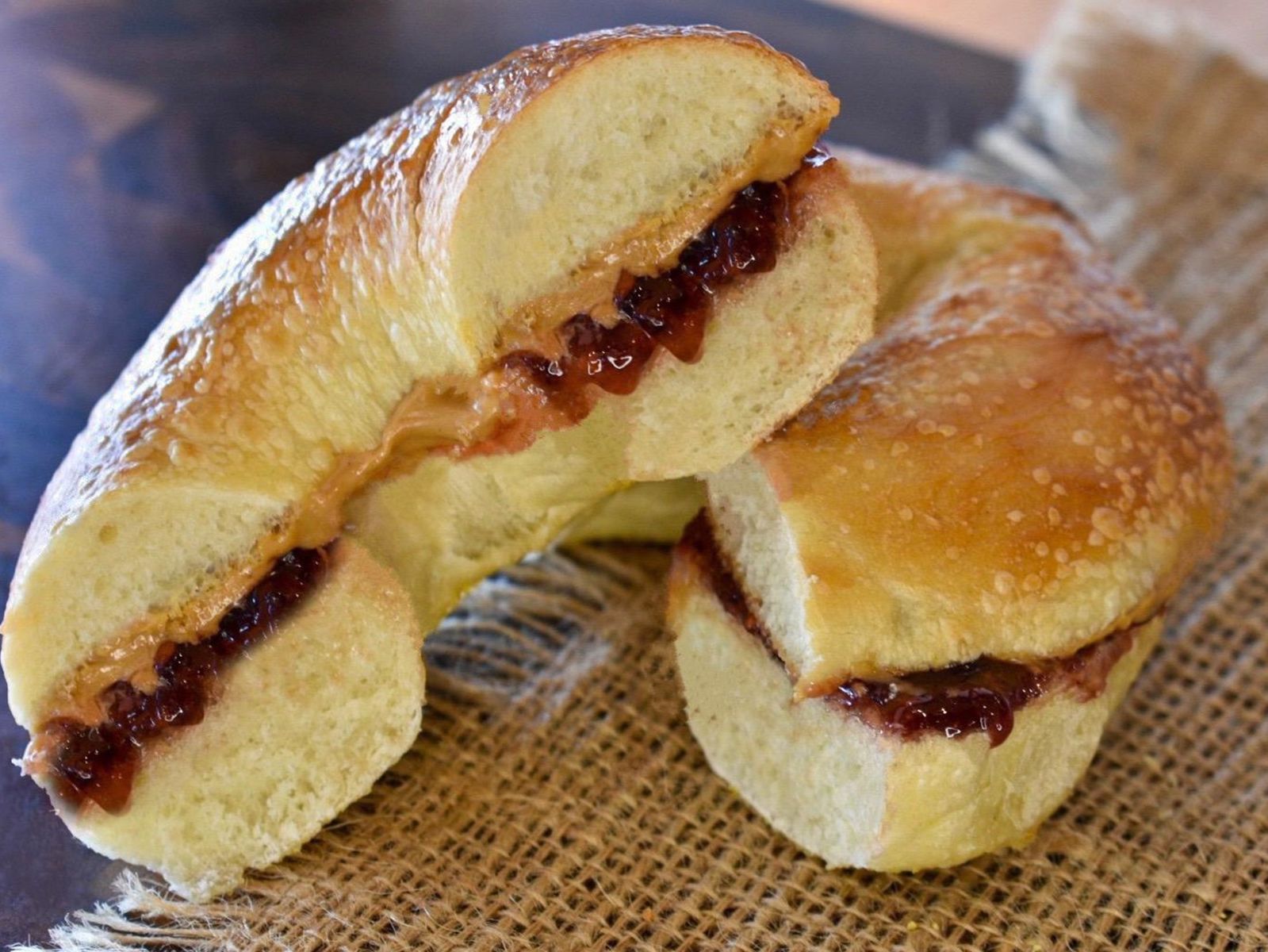BAGEL PB&J.