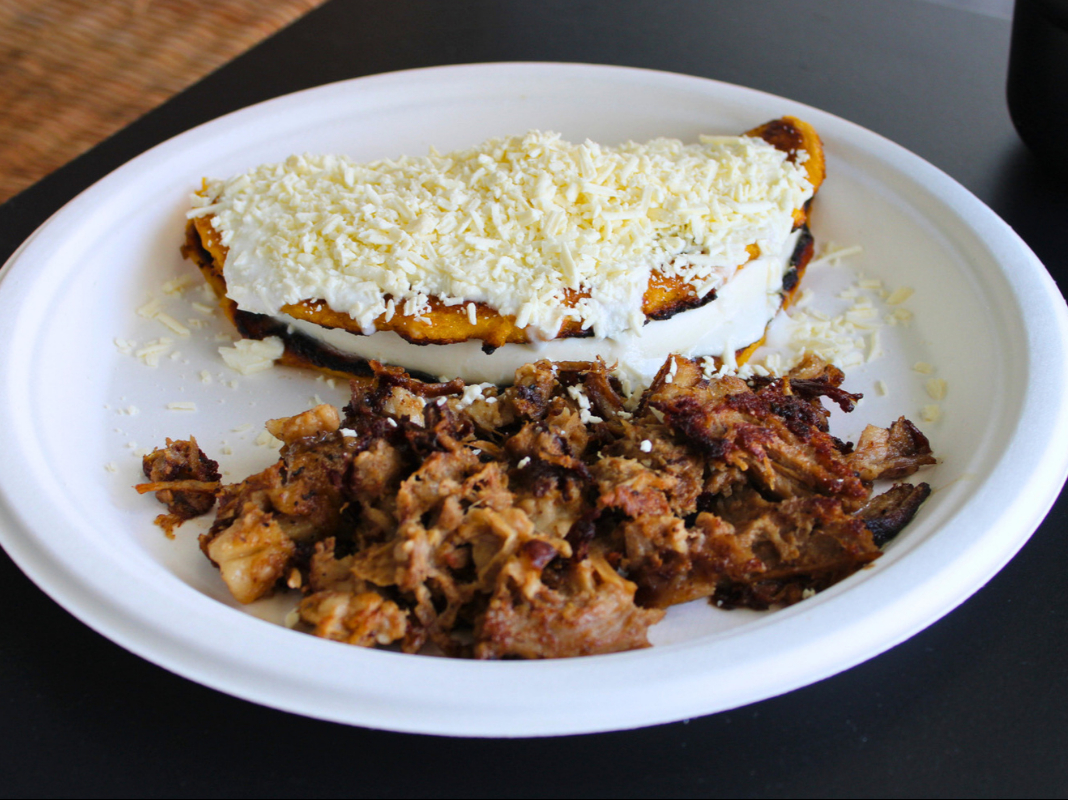 Cachapa con Pulled Pork.