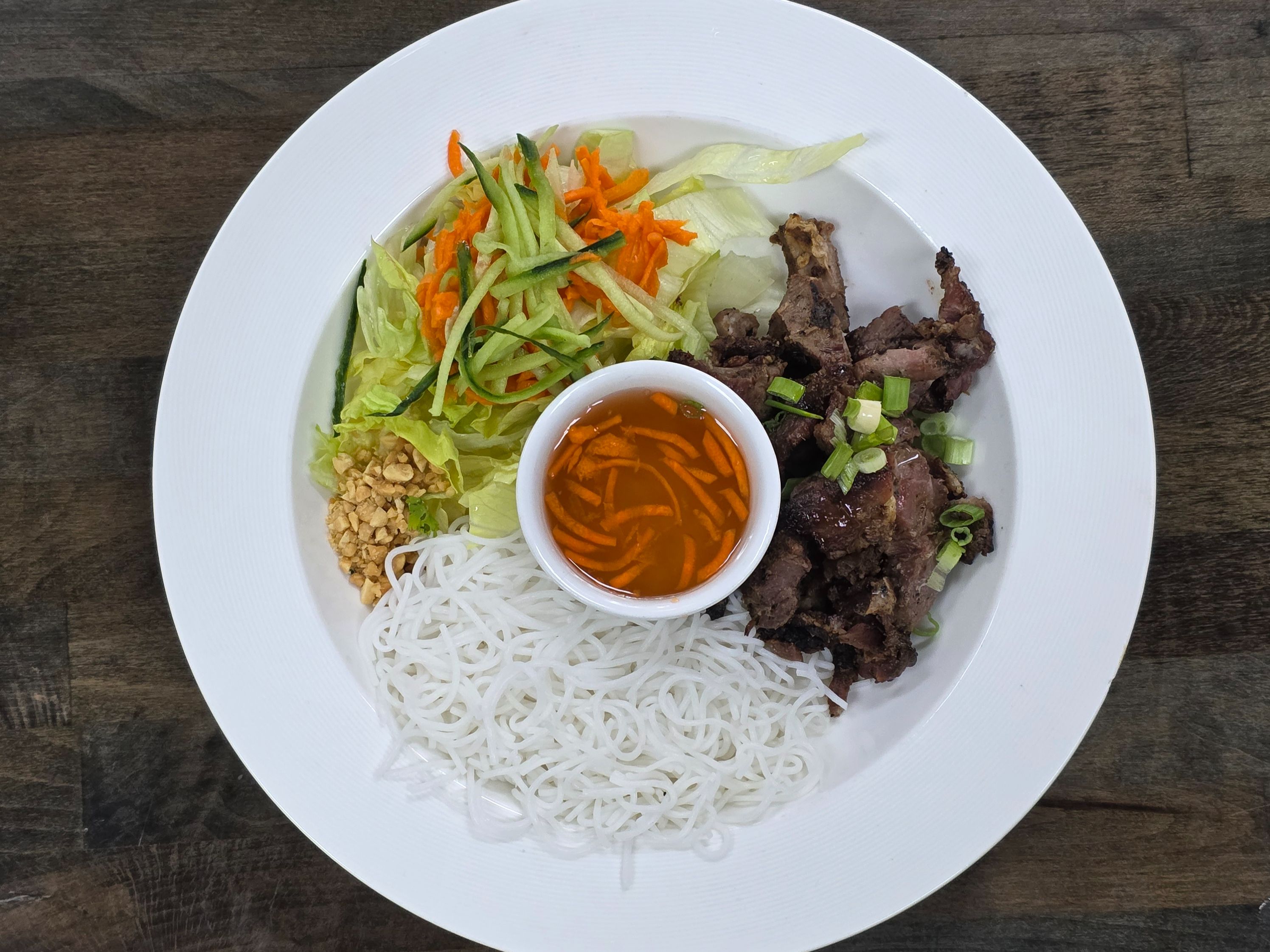 V1p. Grilled Pork (Vermicelli fideos).