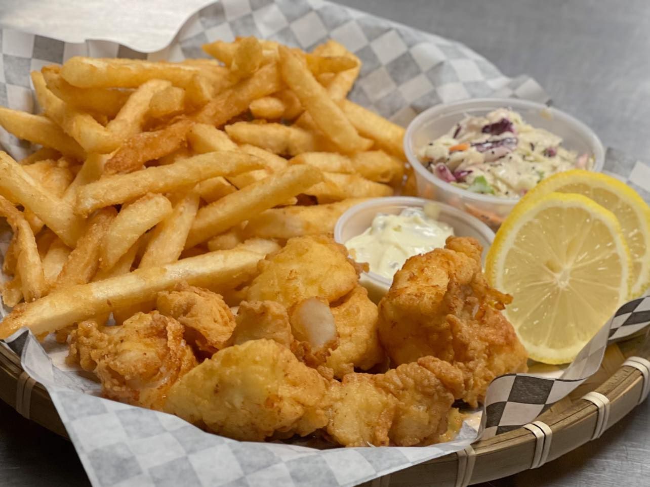 Fish N Chip Kid's (Fries & Pickle)
