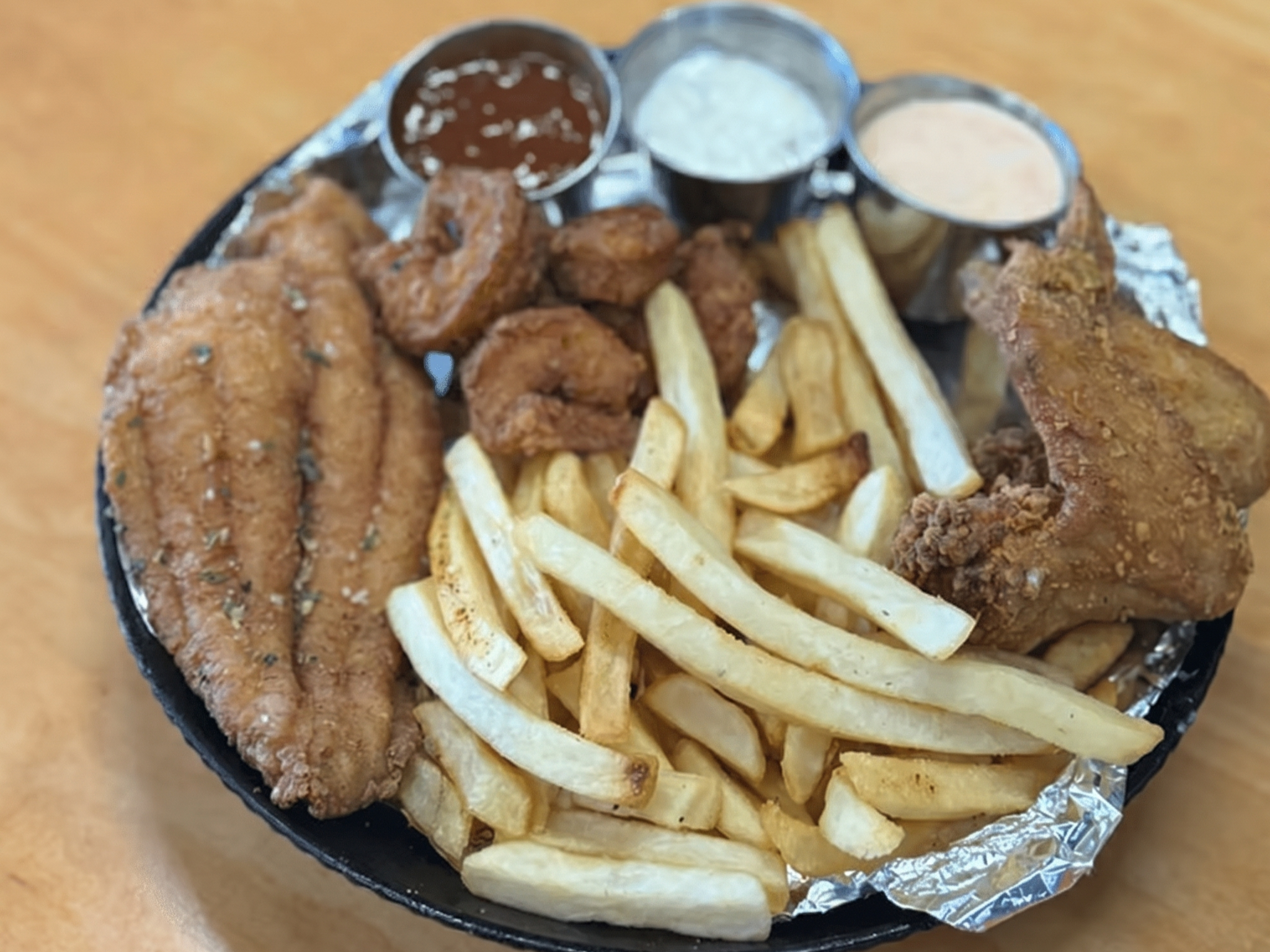 2 wings 6 shrimp catfish and fries