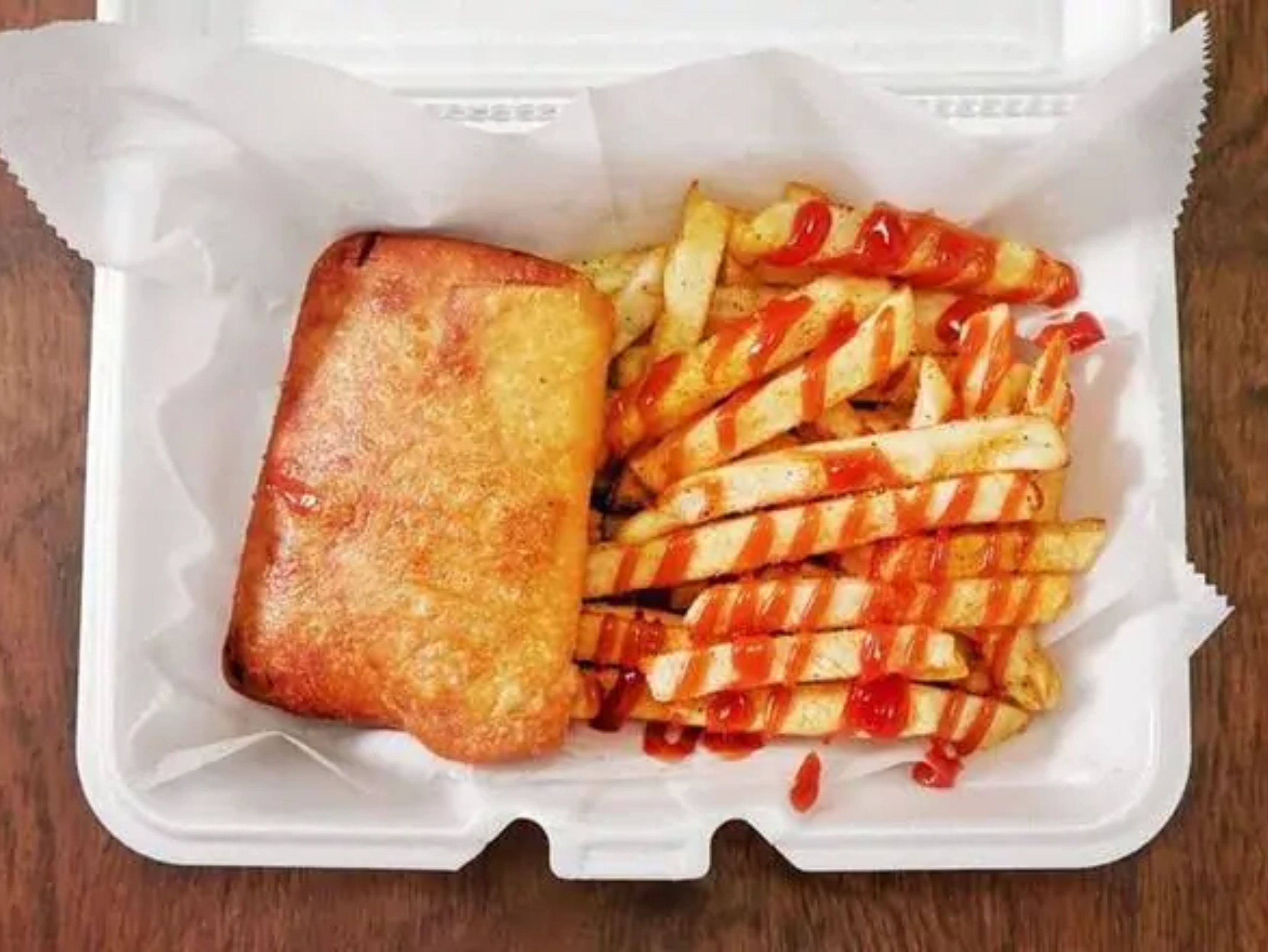 Pizza Puff (1 Piece).