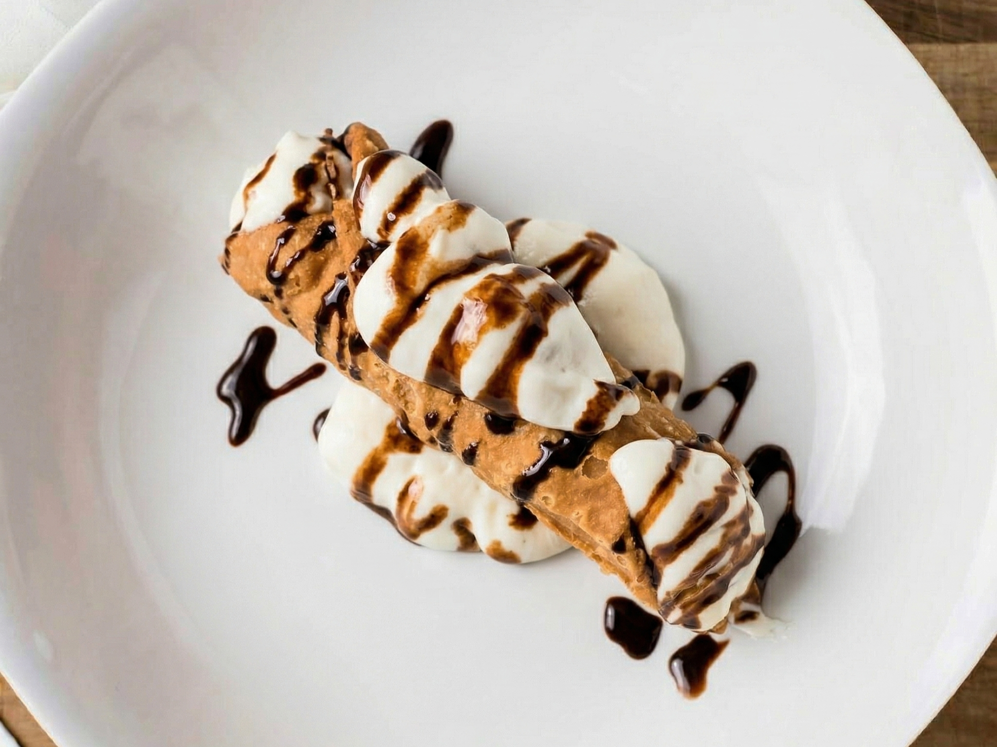 Cannoli.