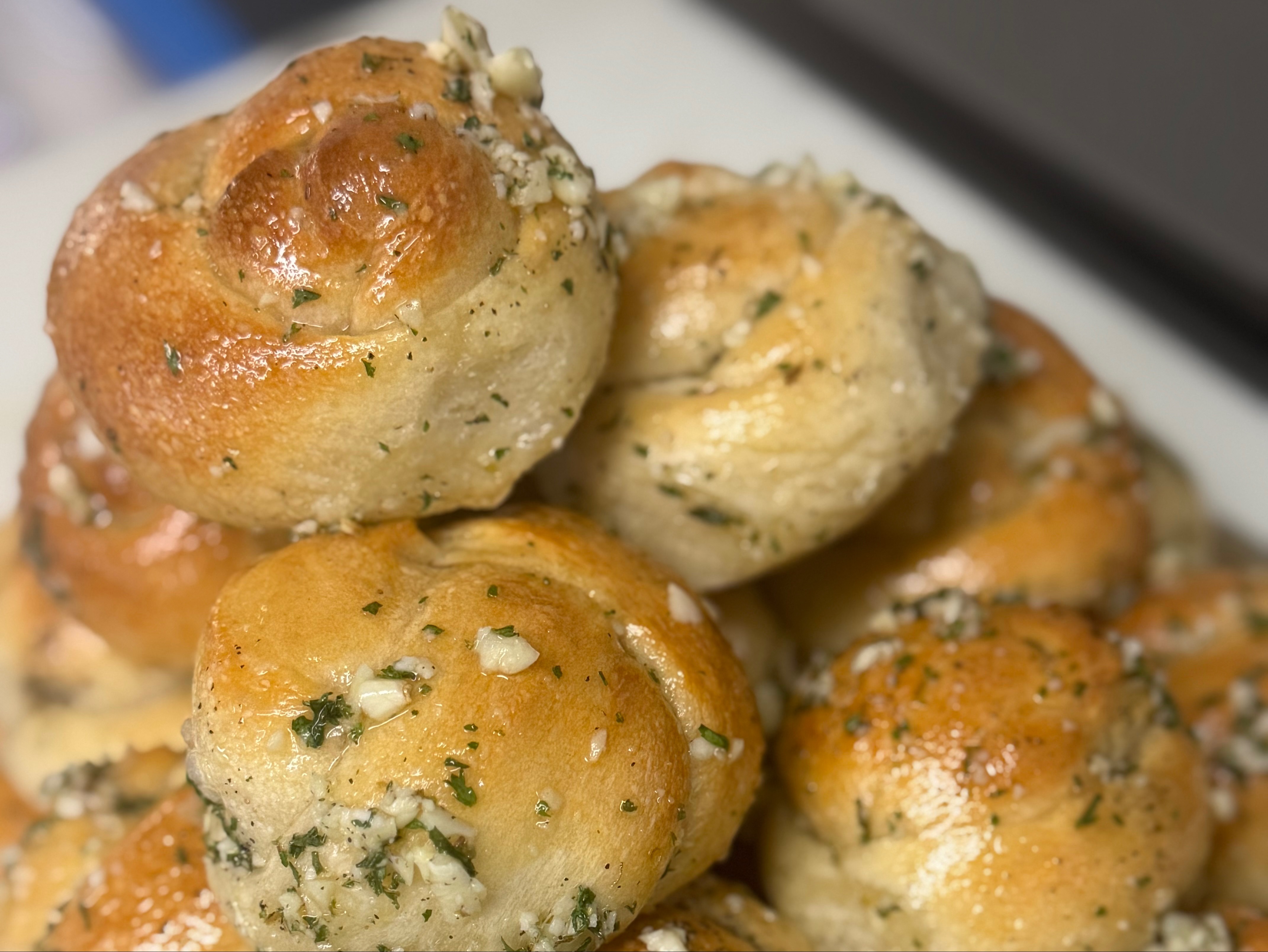 Garlic Knots.