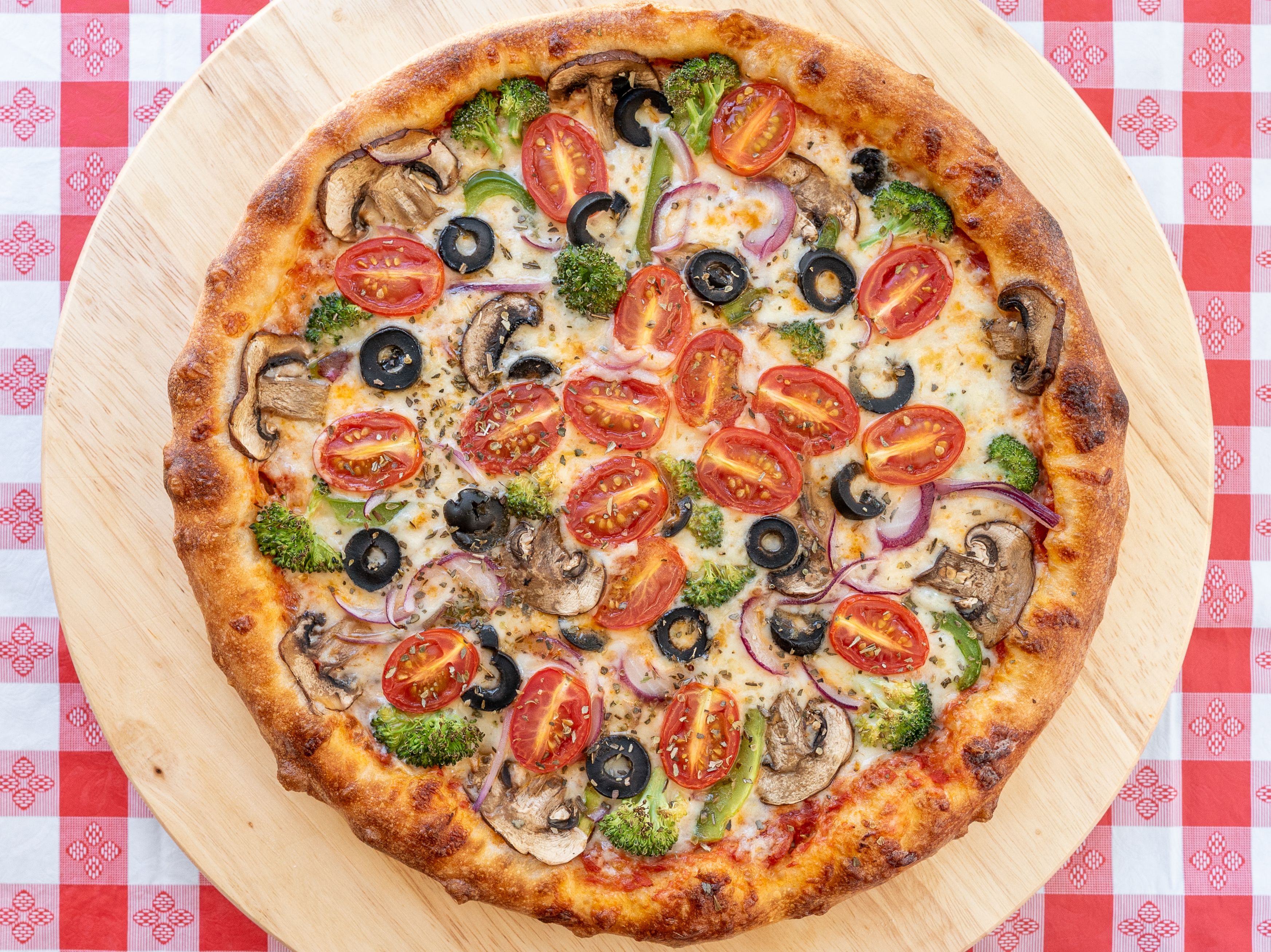 Veggie White Sauce Pizza