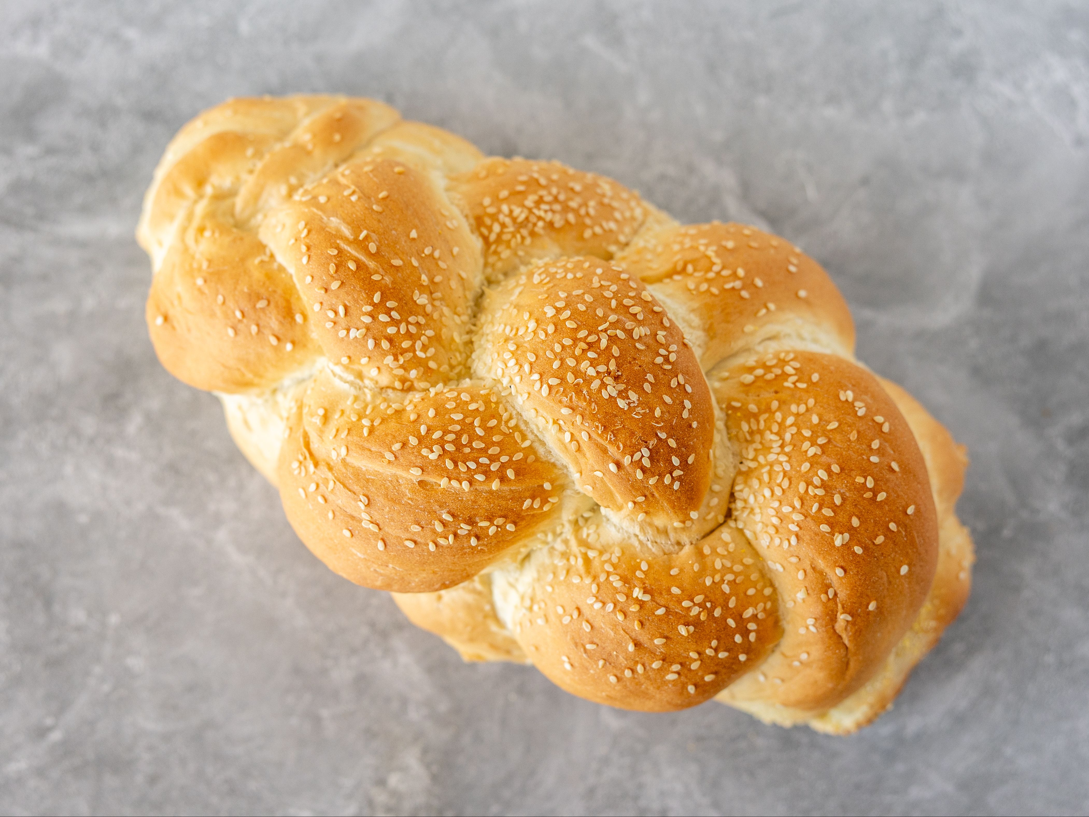 Large Water Challah Sesame.
