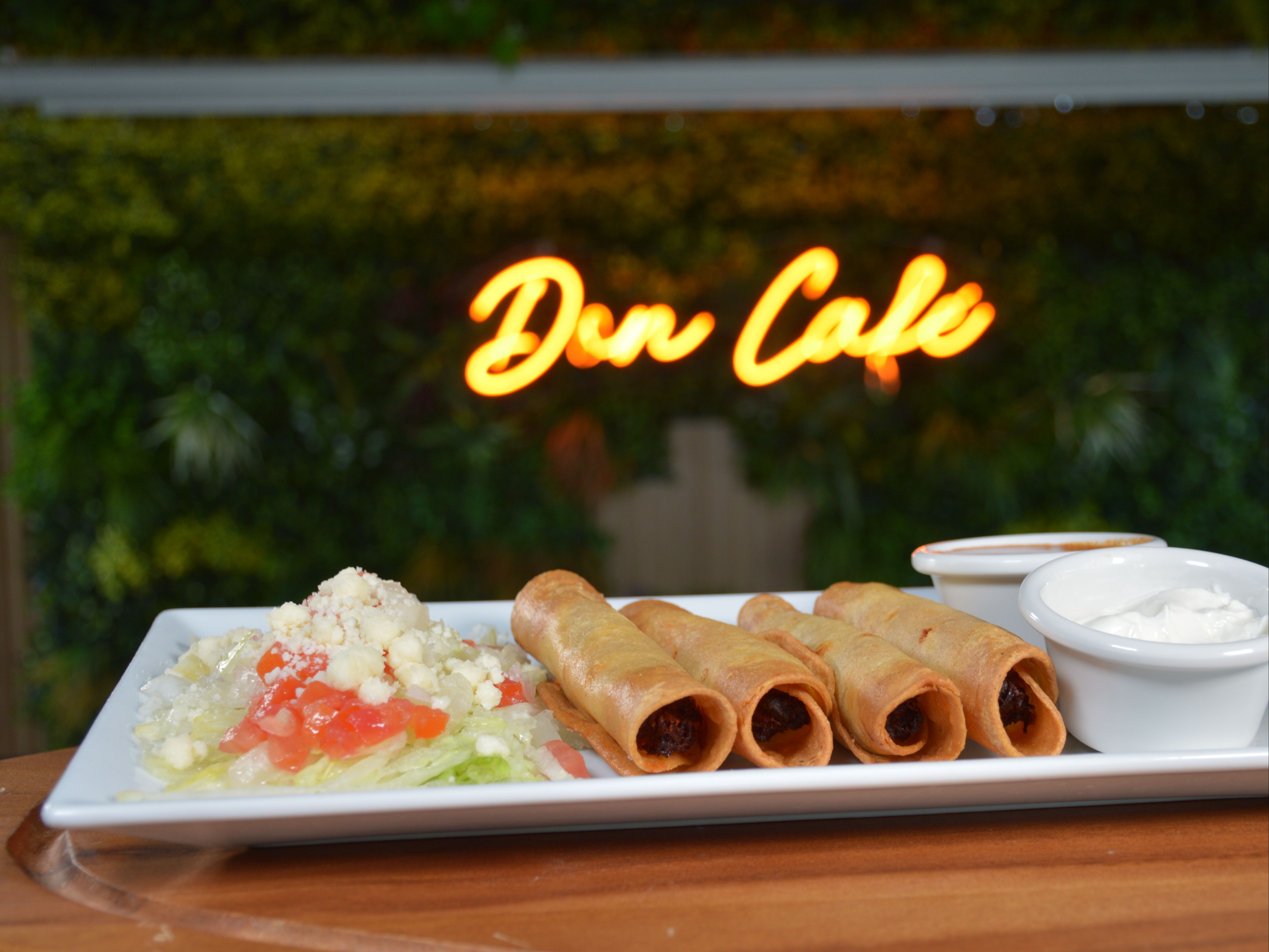 Flautas de Carne.
