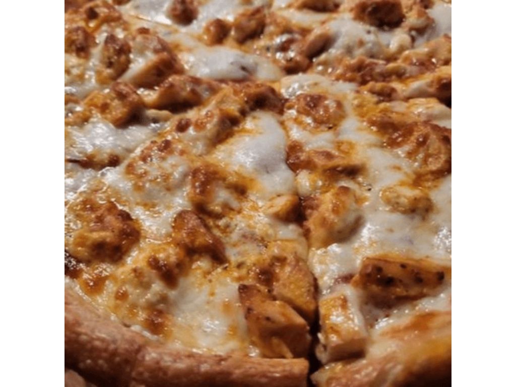 14" BUFFALO CHICKEN PIZZA