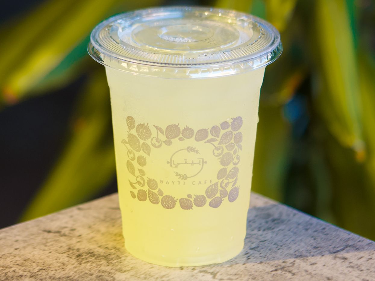 Pineapple Kiwi (J).