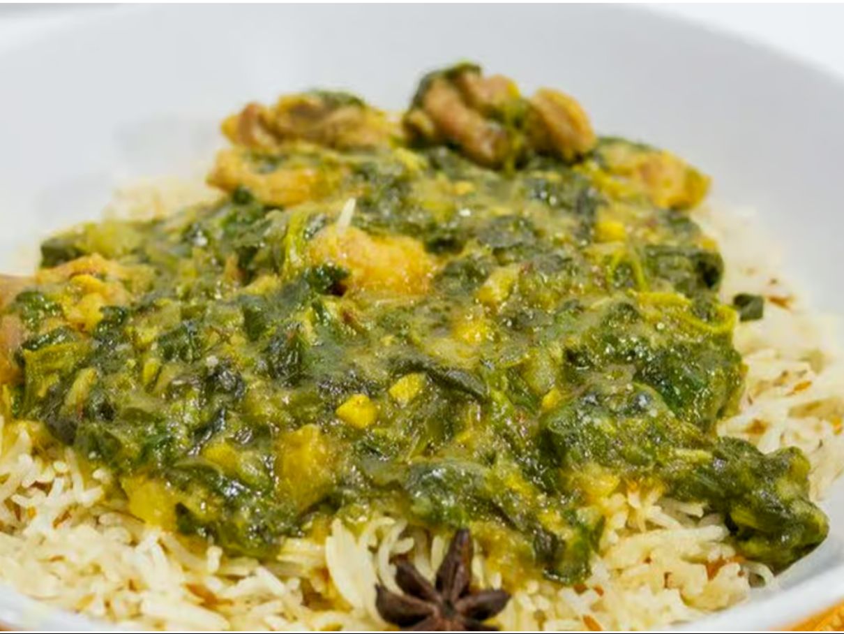 4. Chicken Saag.