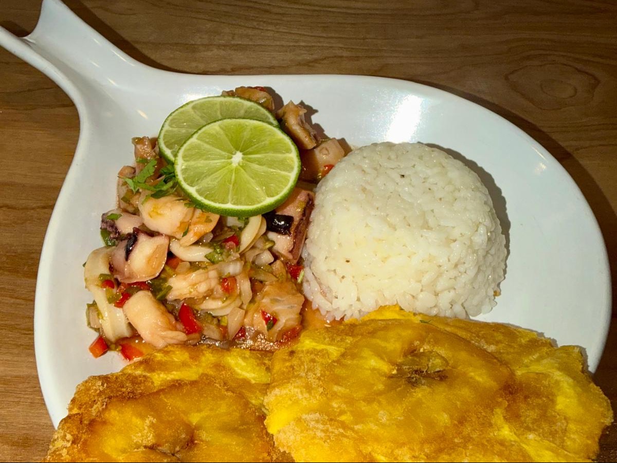 Seafood Ceviche Lunch Special / Especial de Ceviche de Mariscos.