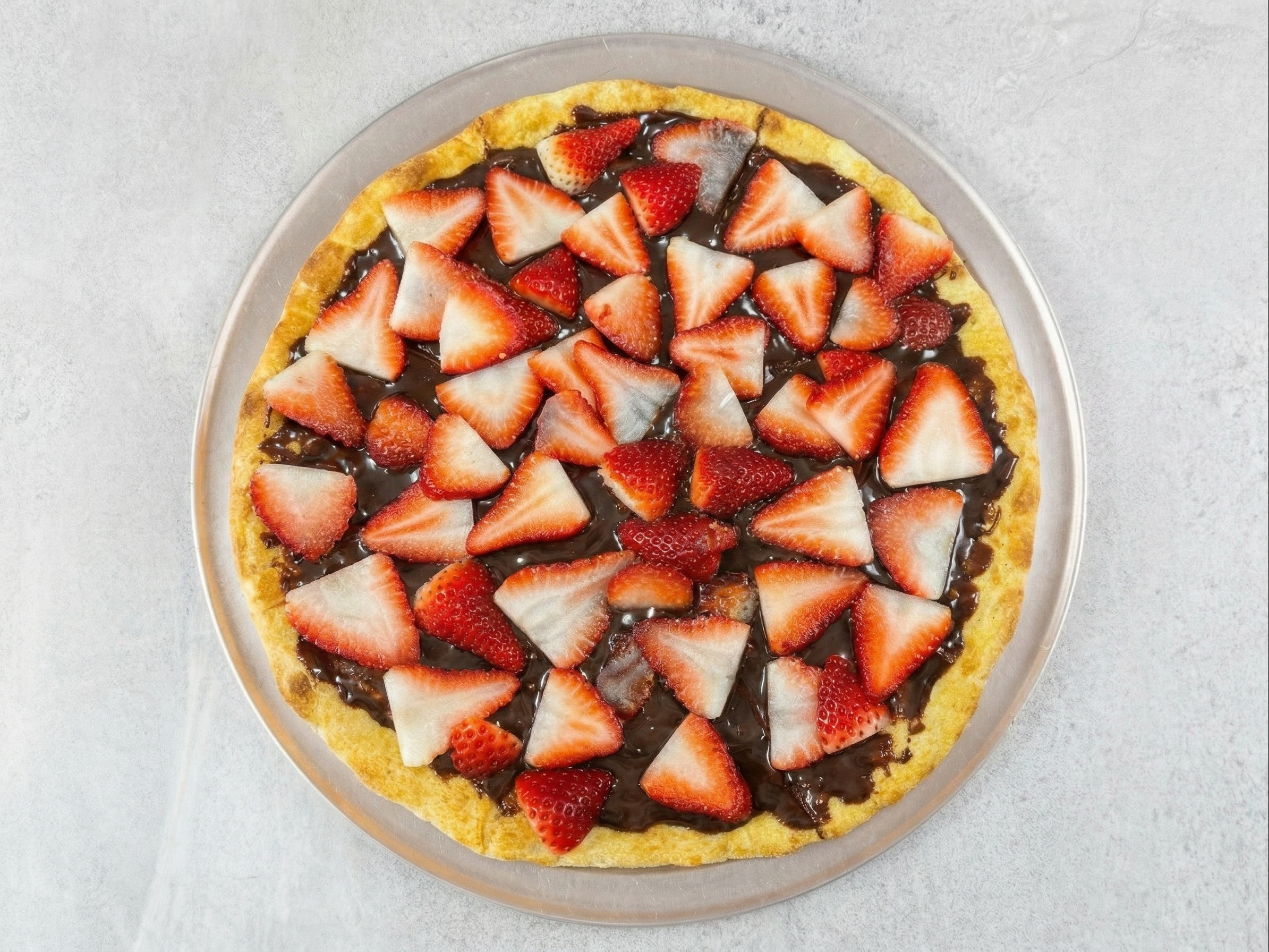 Strawberry Nutella Pizza 12''.