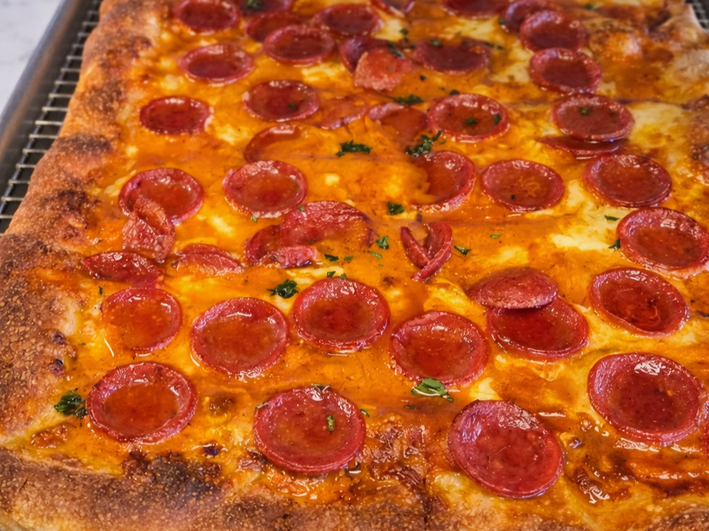 Drunken Monkey Pie 16" (Large)