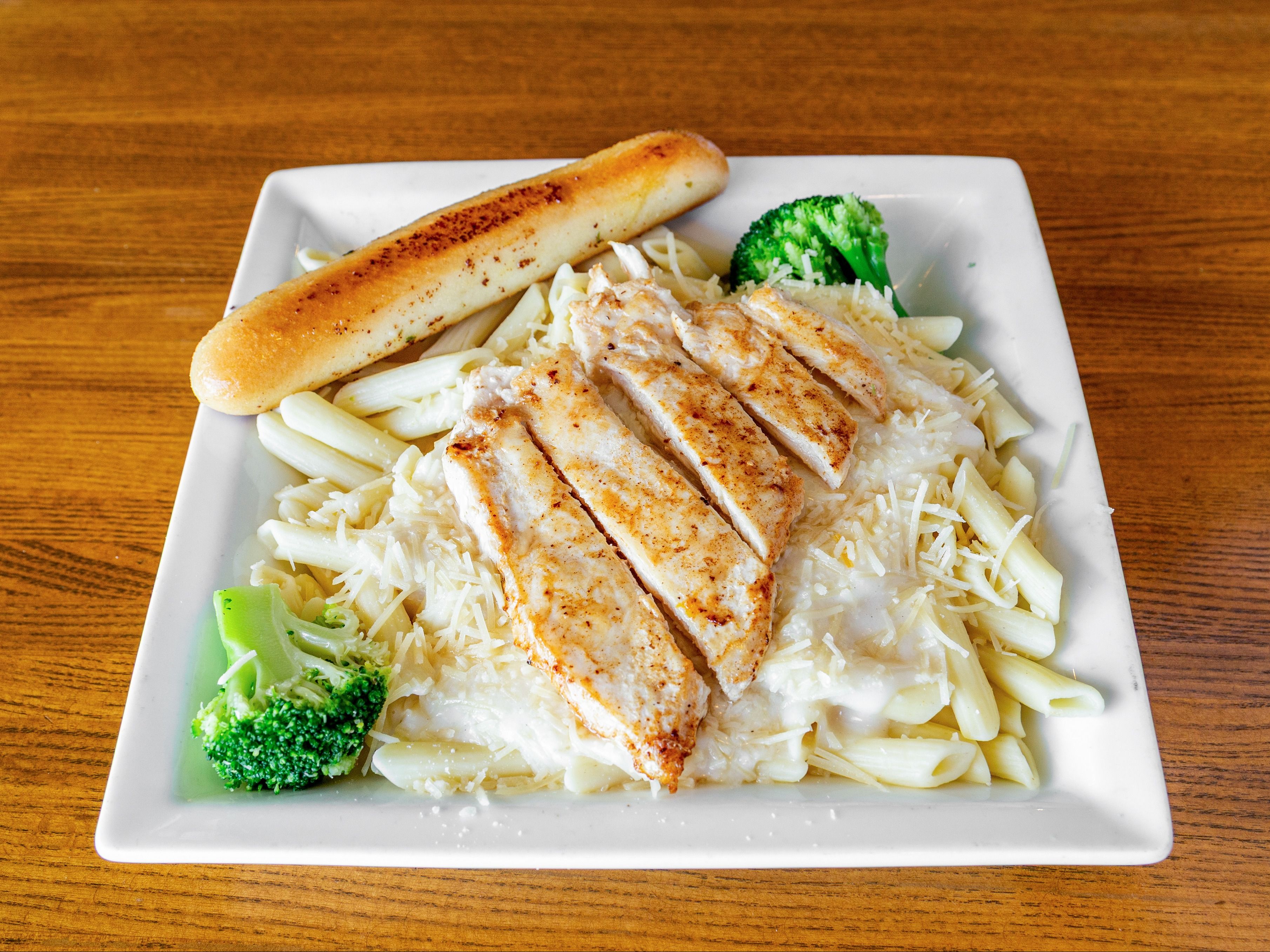Chicken Pasta Alfredo