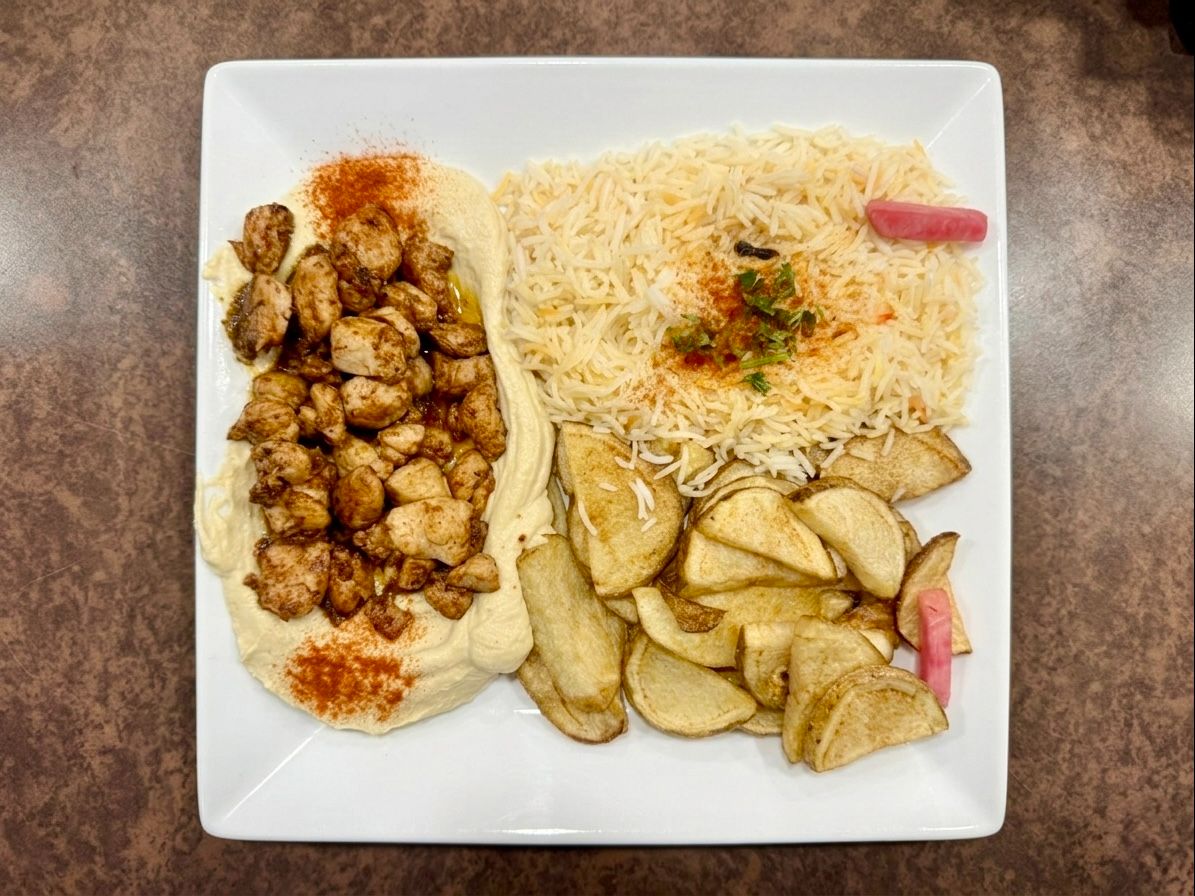 Hommous with Chicken.