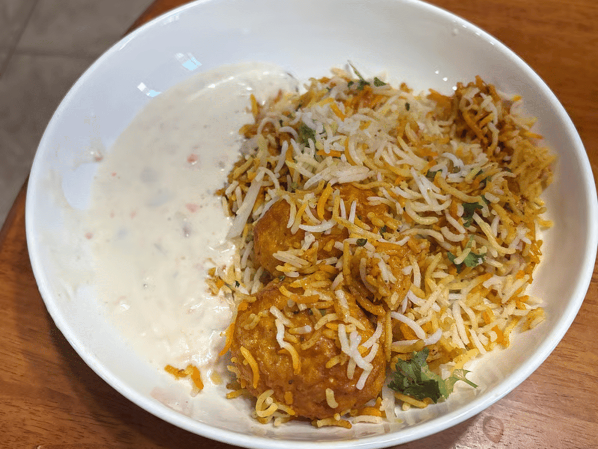 HYDERBADI EGG BIRYANI.