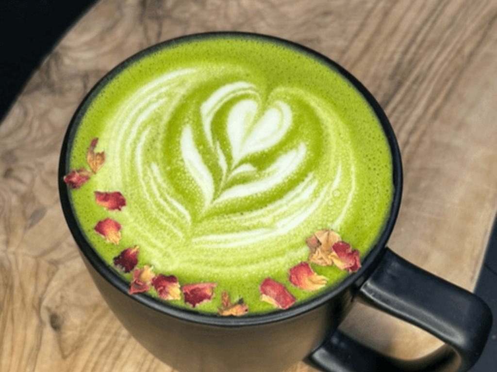 White Chocolate Matcha Latte 10oz