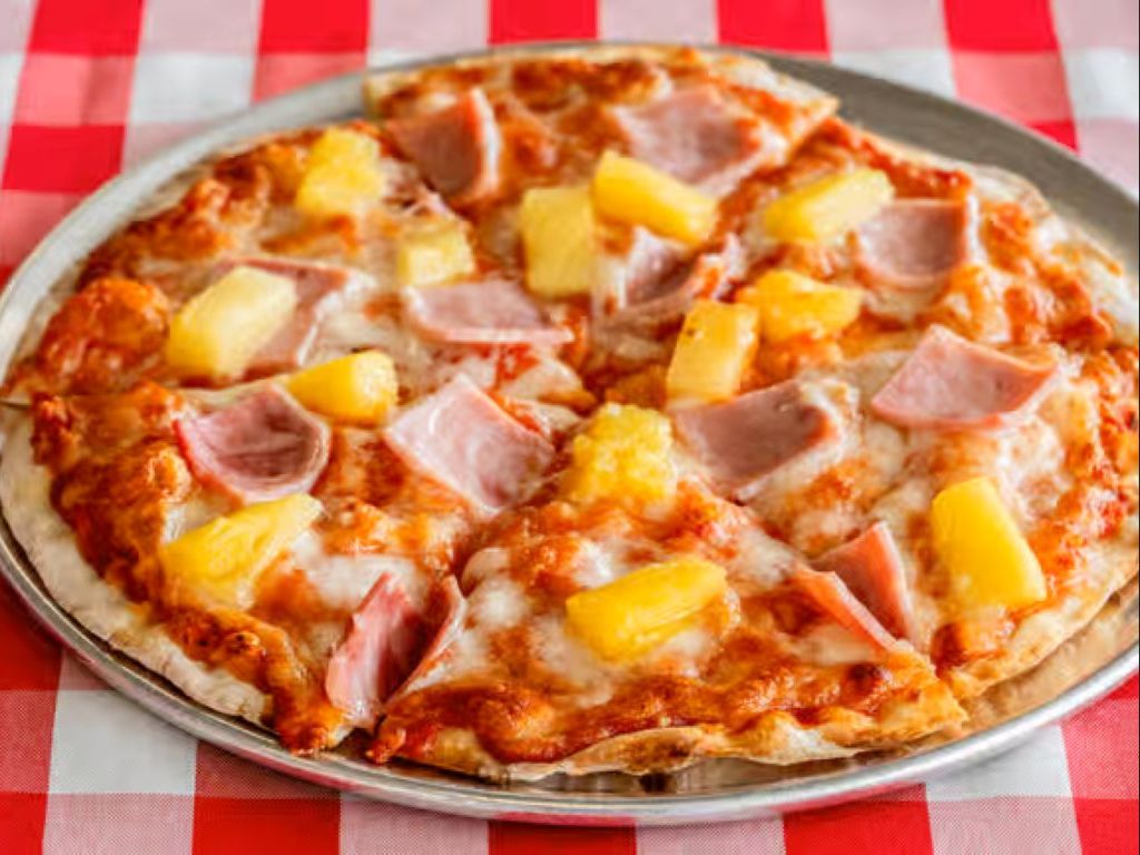 Large 16" Hawaiian Pizza.