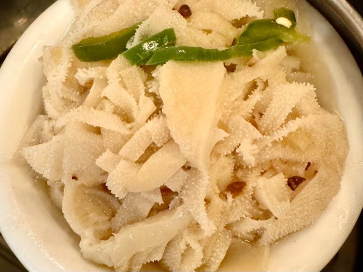 Steamed Beef Tripe With Ginger And Scalion (Lá Sách).