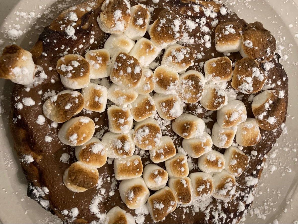 S'Mores Marshmallow Pizzetta.