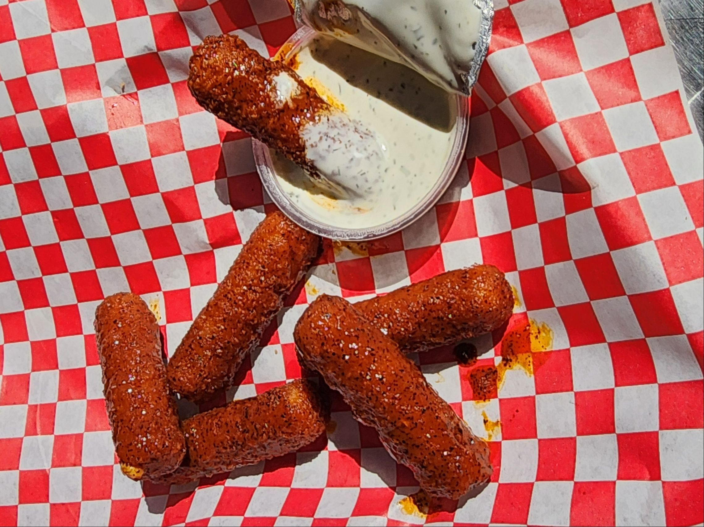 Mozzarella Sticks (6) - Nashville Hot.