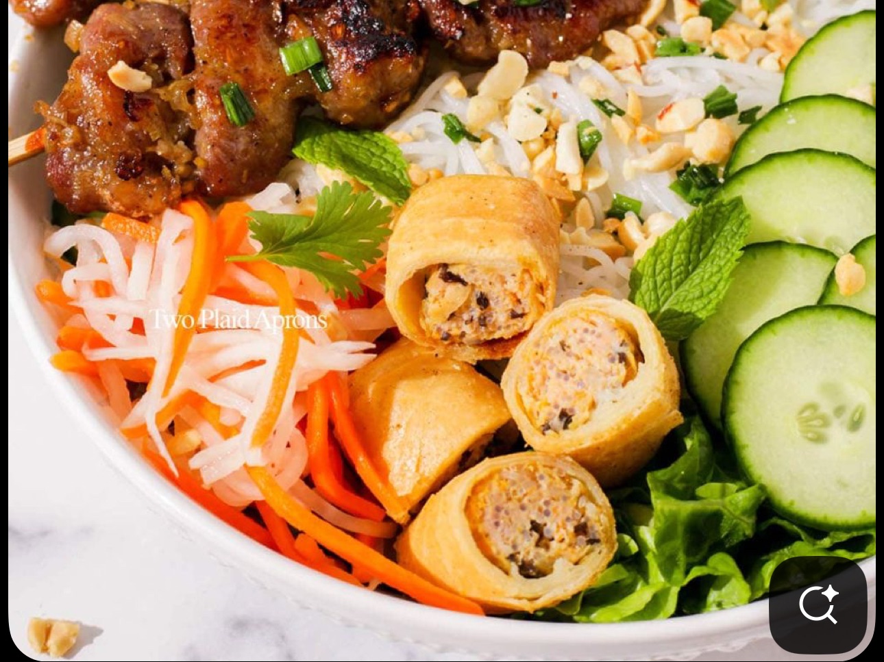 39 Grilled Pork & Egg Roll Vermicelli.