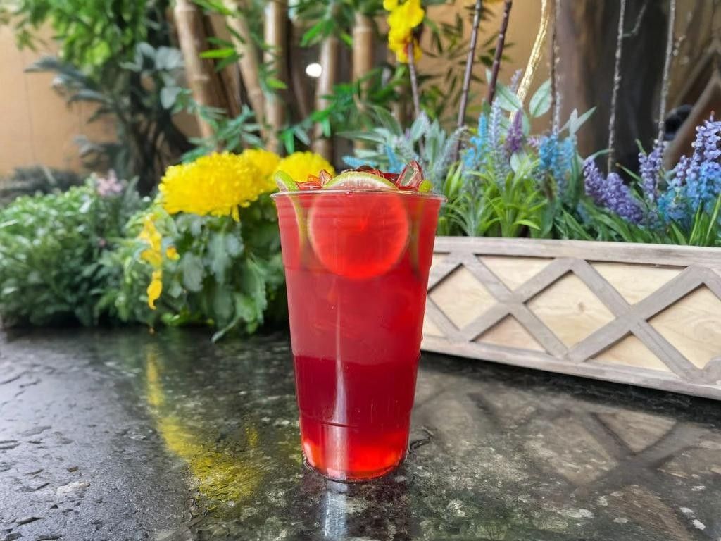 N36. Strawberry Raspberry Tea.