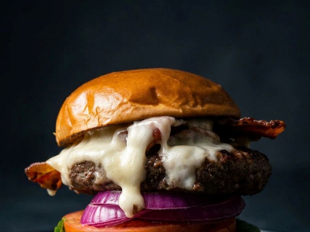 Classic Cheeseburger.