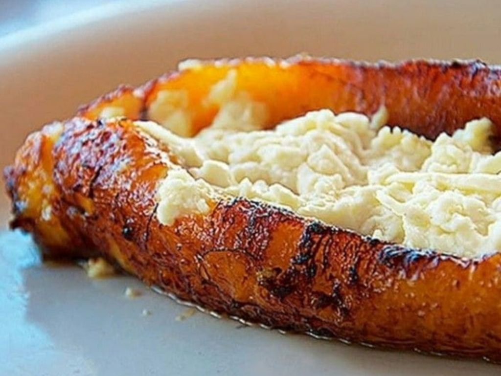 MADURO CON QUESO.