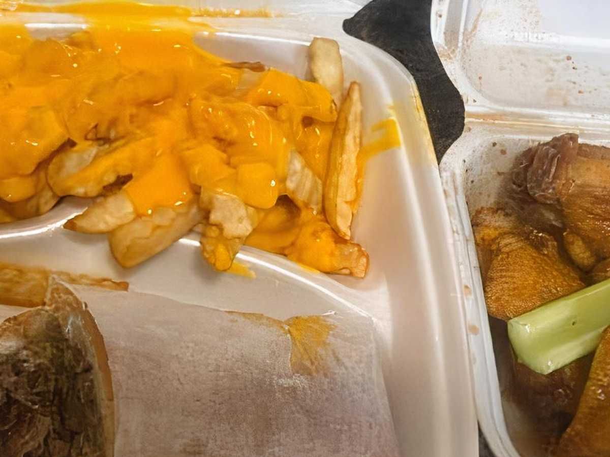 Combo Philly and 5 pc Wings