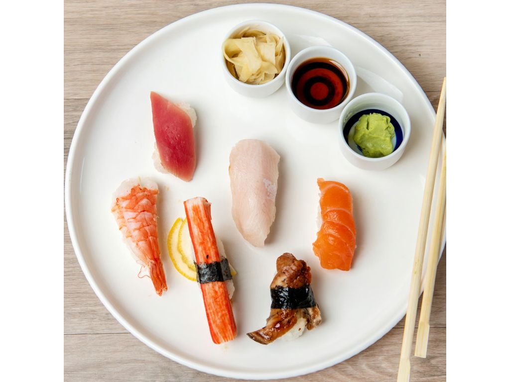 Nigiri + Spicy Tuna/California (6pc Nigiri + Cali Or S.tuna).
