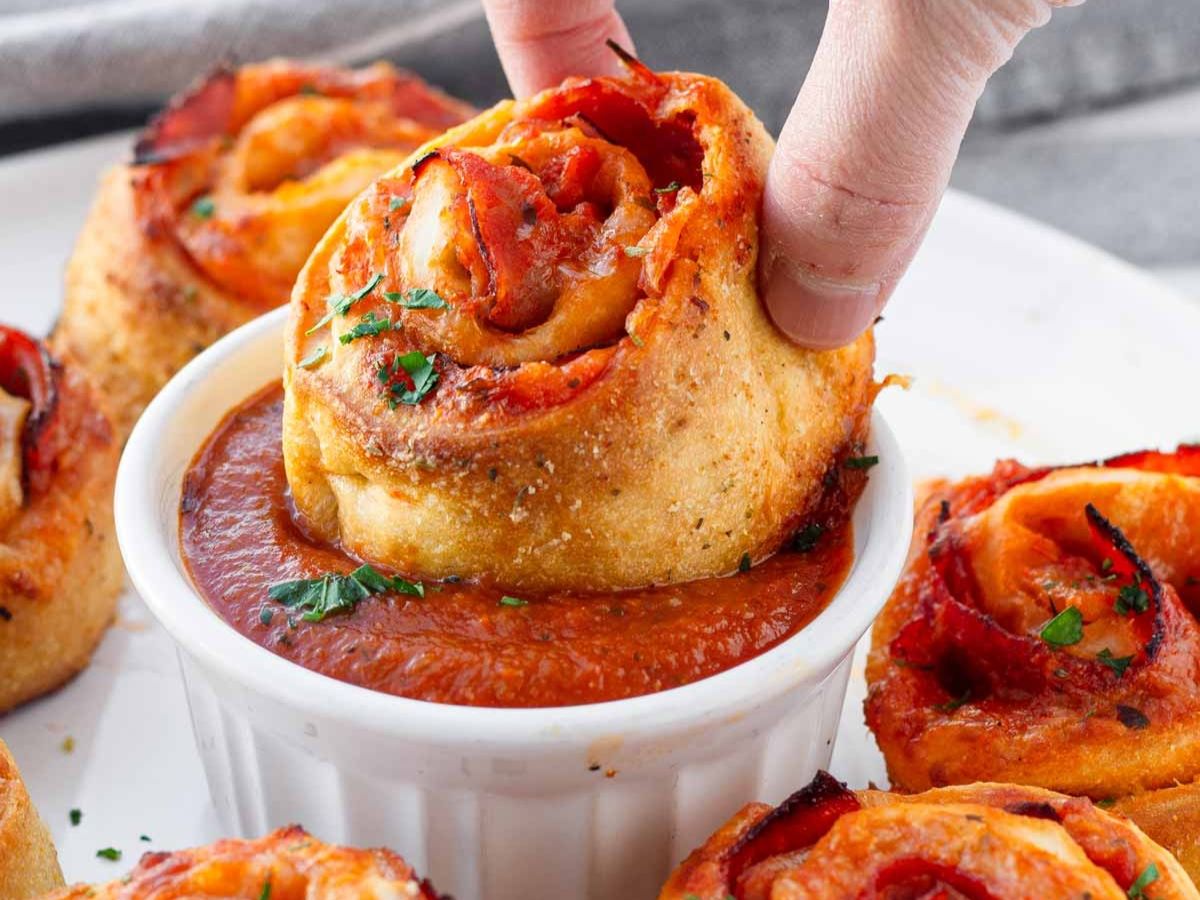 Cheesy Garlic Roses.