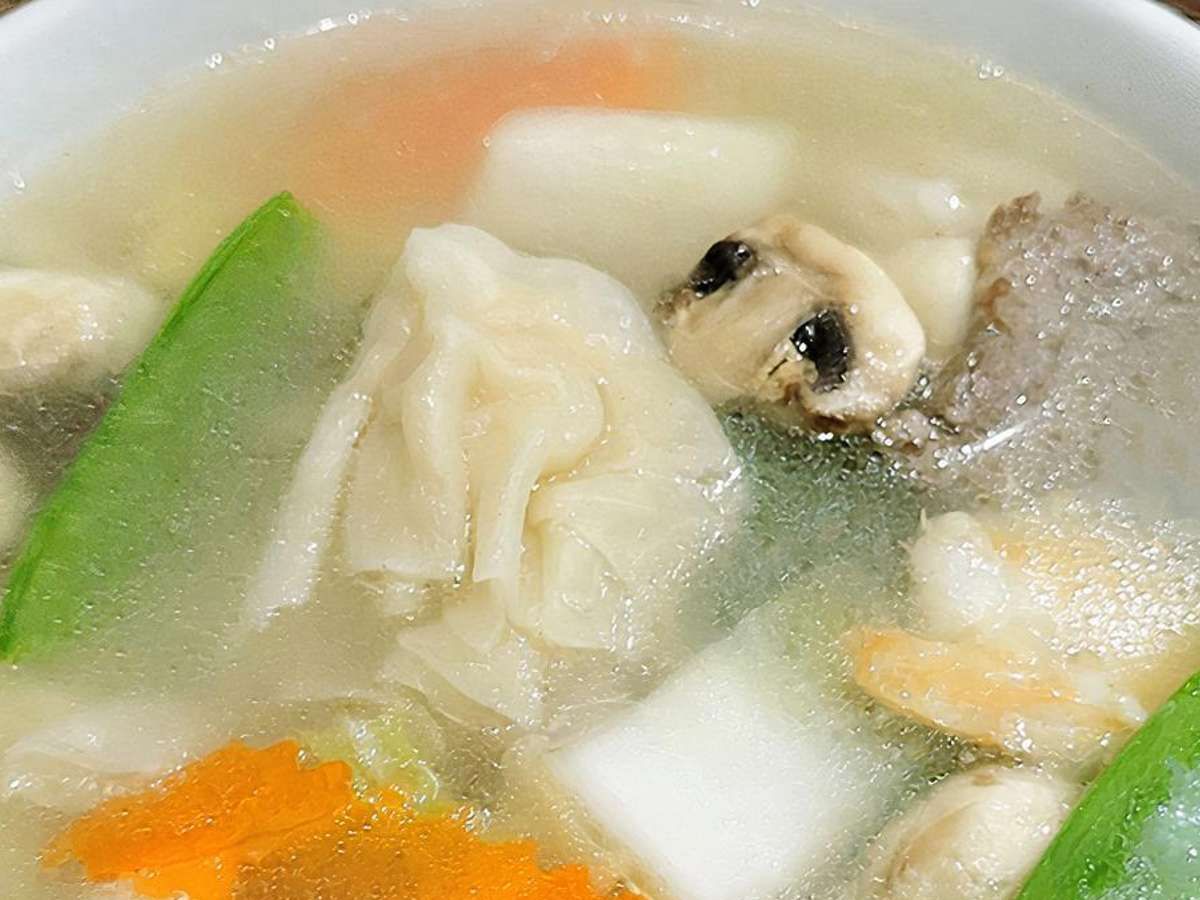 Wonton Soup 雲呑湯.