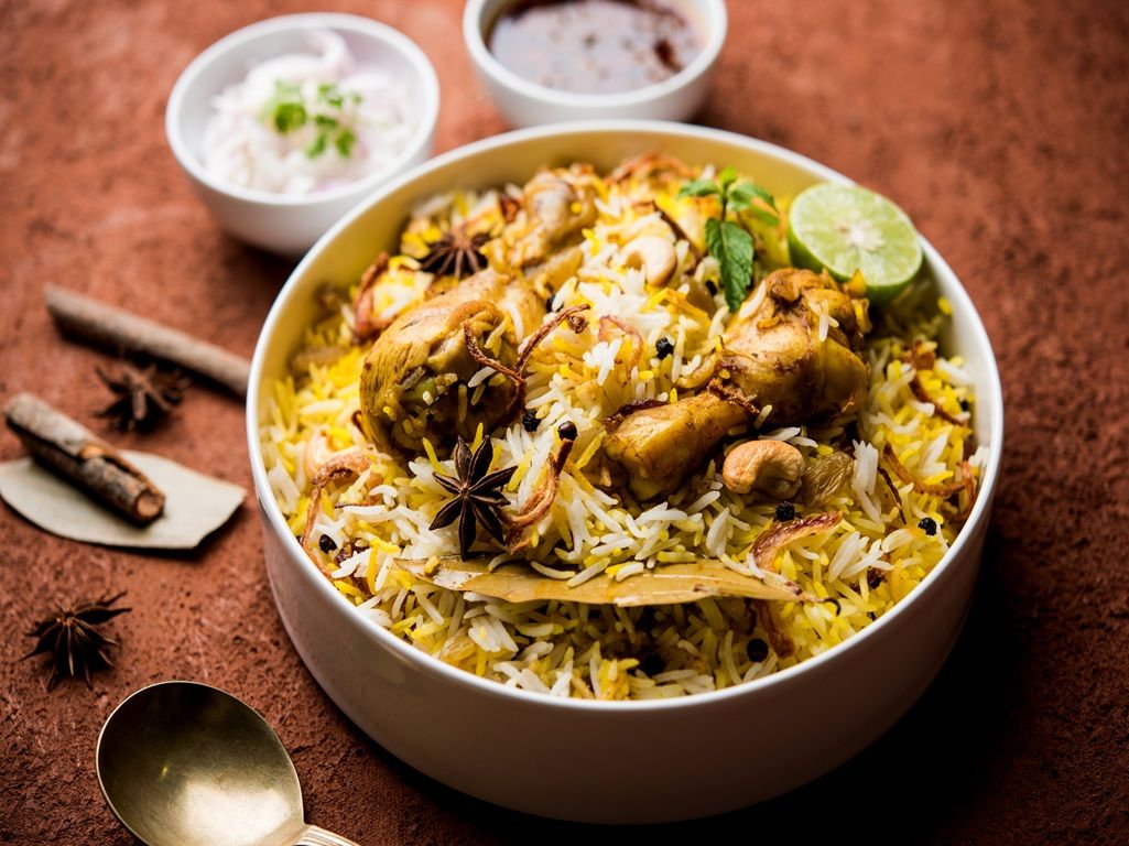 CHICKEN - AVAKAYA BIRYANI