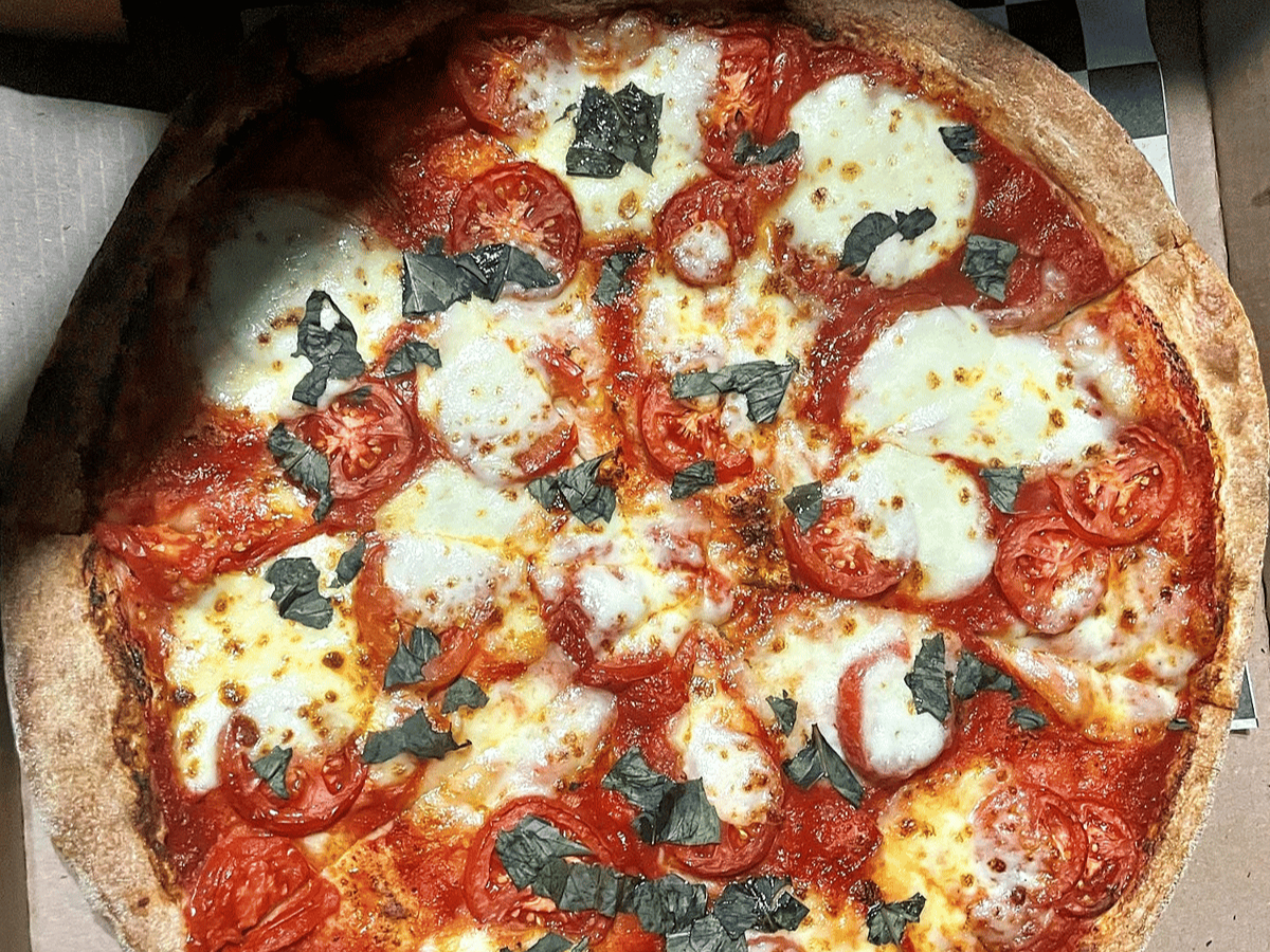 12" Margherita Pizza.