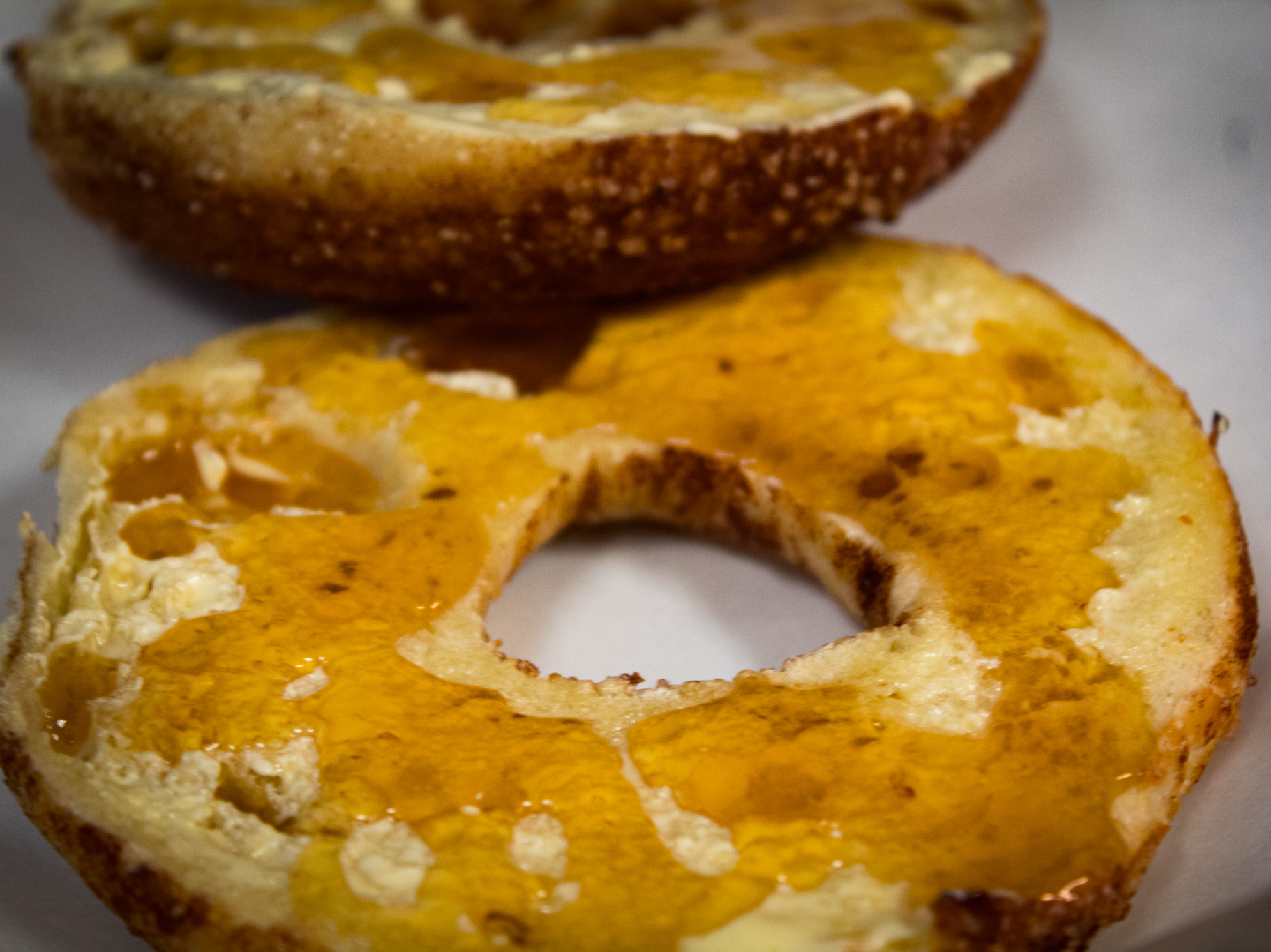 BAGEL BUTTER & HONEY