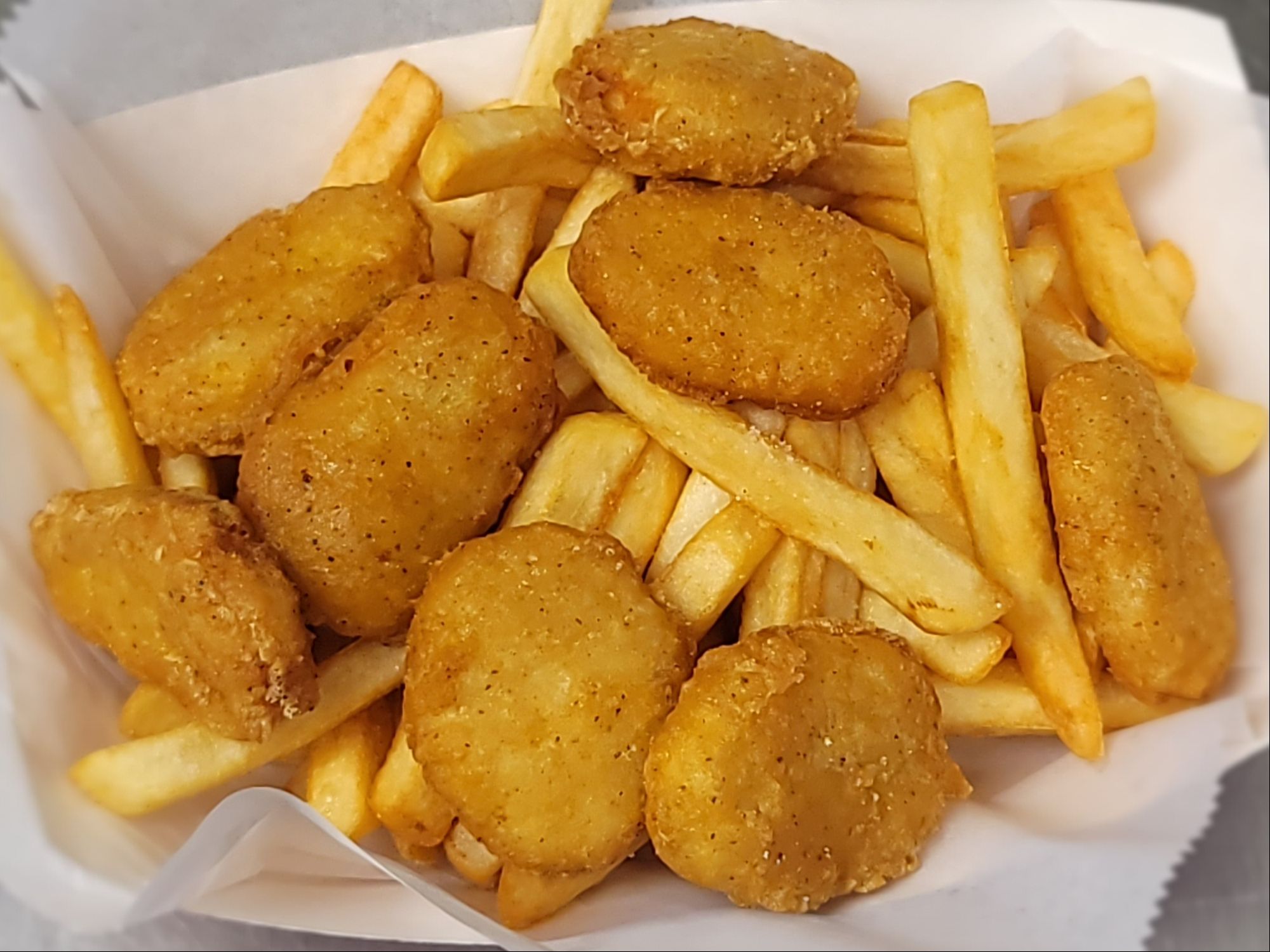 Chicken Nuggets & Fries