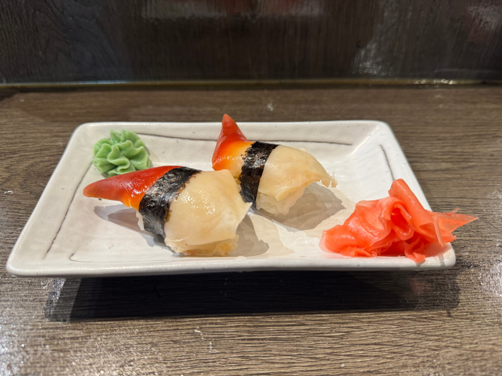 Hokkigai Nigiri.