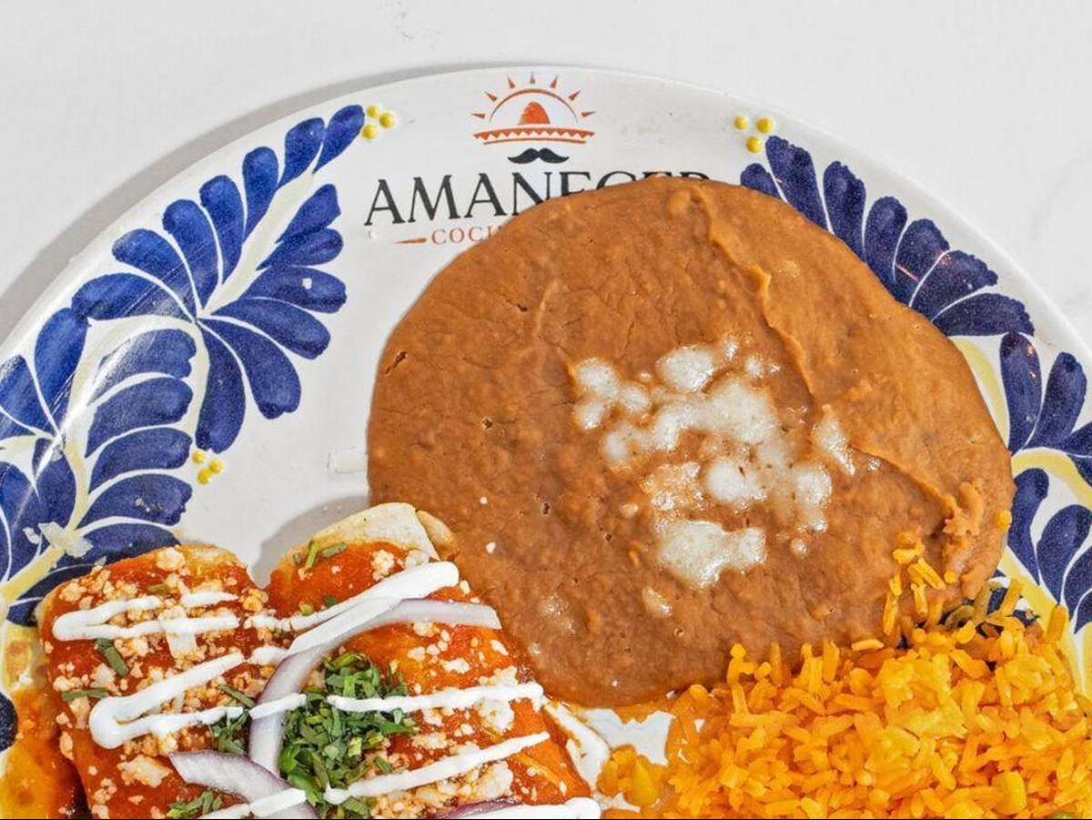 ENCHILADAS ROJAS STEAK