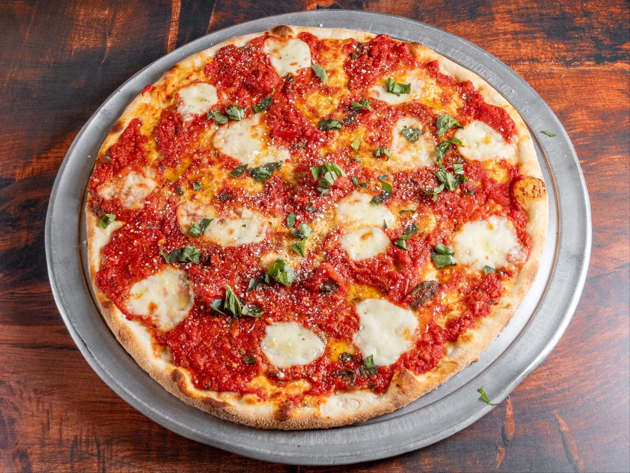 Medium Margherita Pizza.