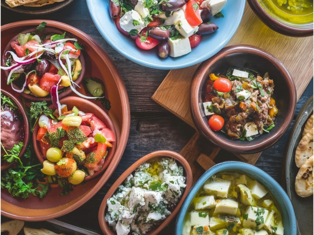 Mediterranean sampler platter (medium).