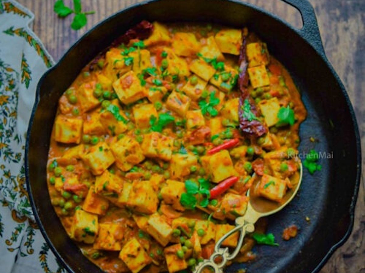 Matar Paneer.