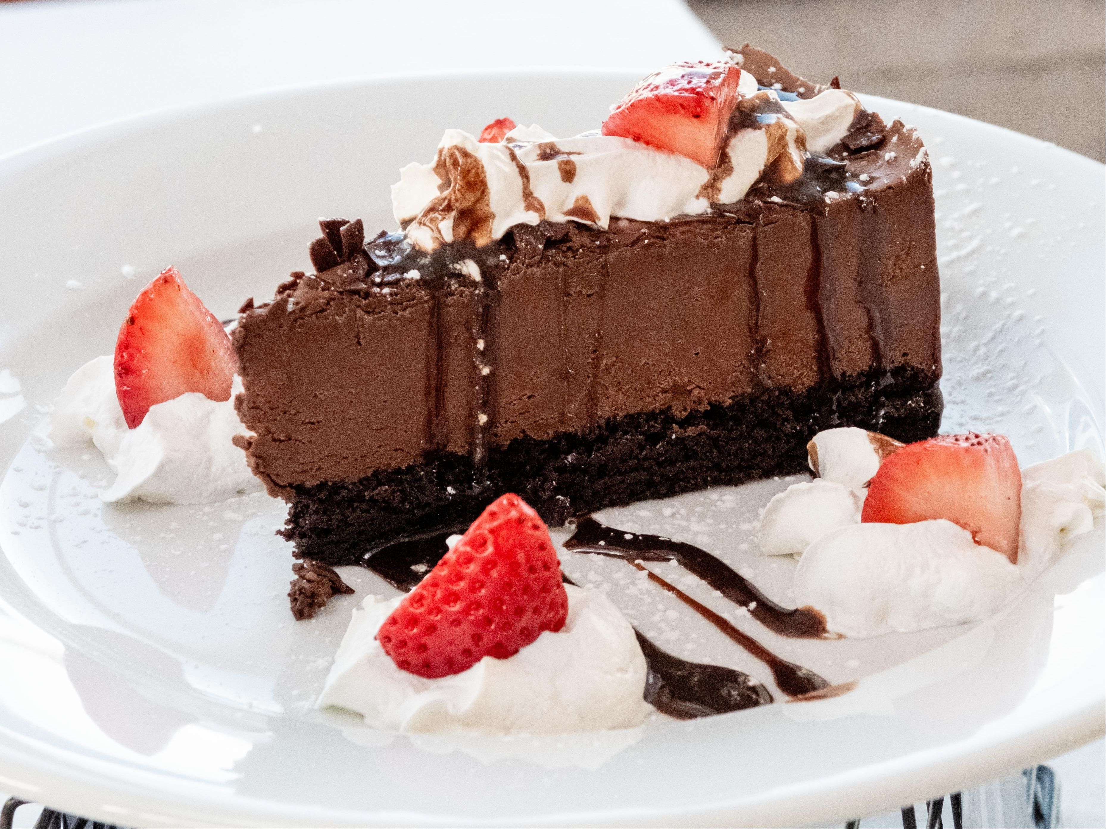 Chocolate Mousse Cake O